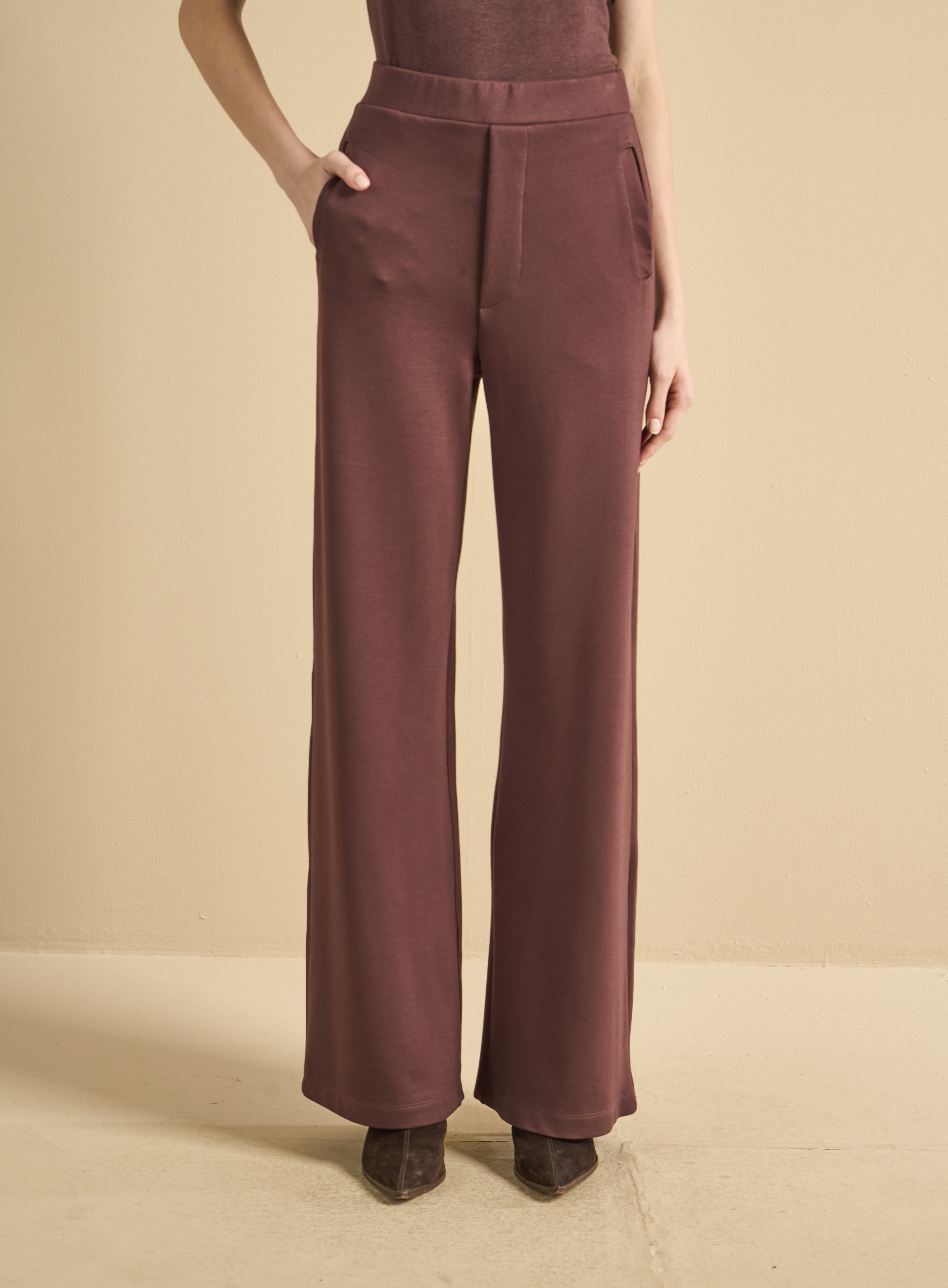 CALÇA FORUM G MARROM CAROB