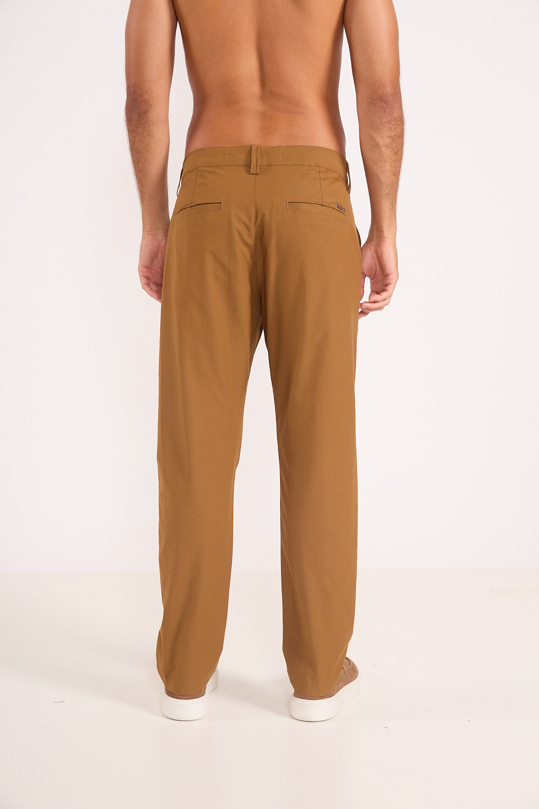 CALÇA COLCCI GG MARROM CUMARU