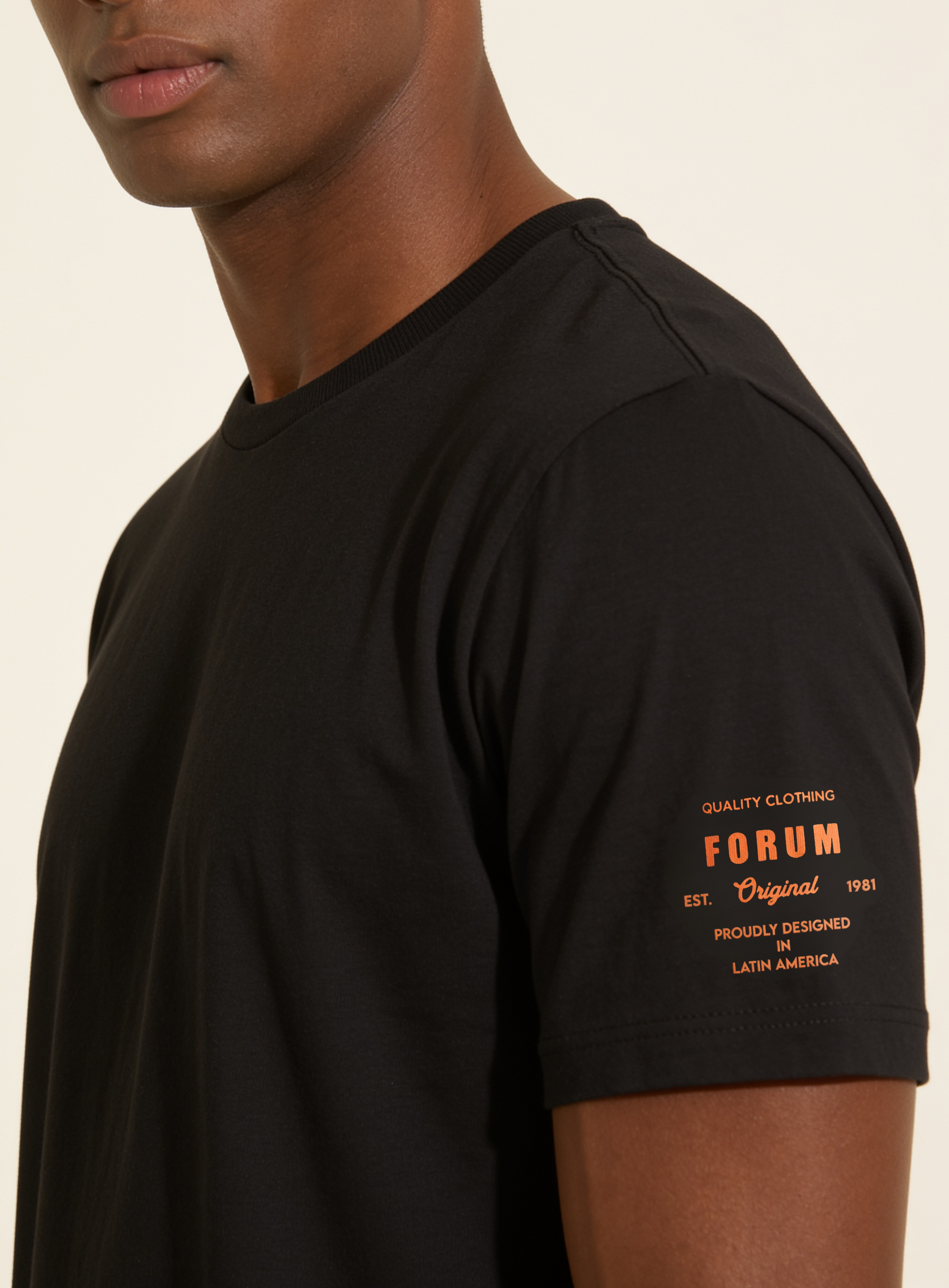 CAMISETA FORUM GG PRETO