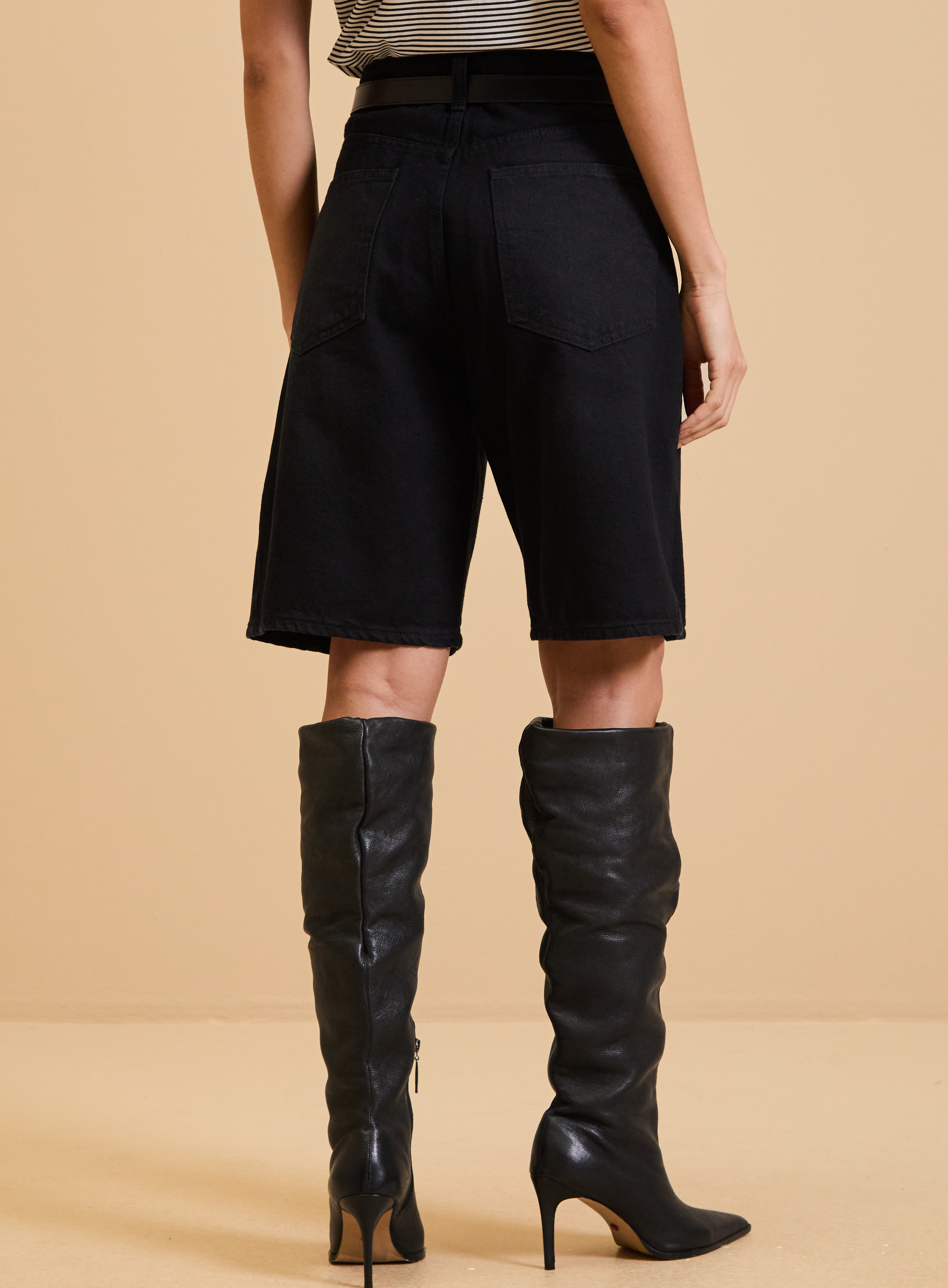 BERMUDA JEANS BAGGY JORT COM CINTO 34 IND.PRETO