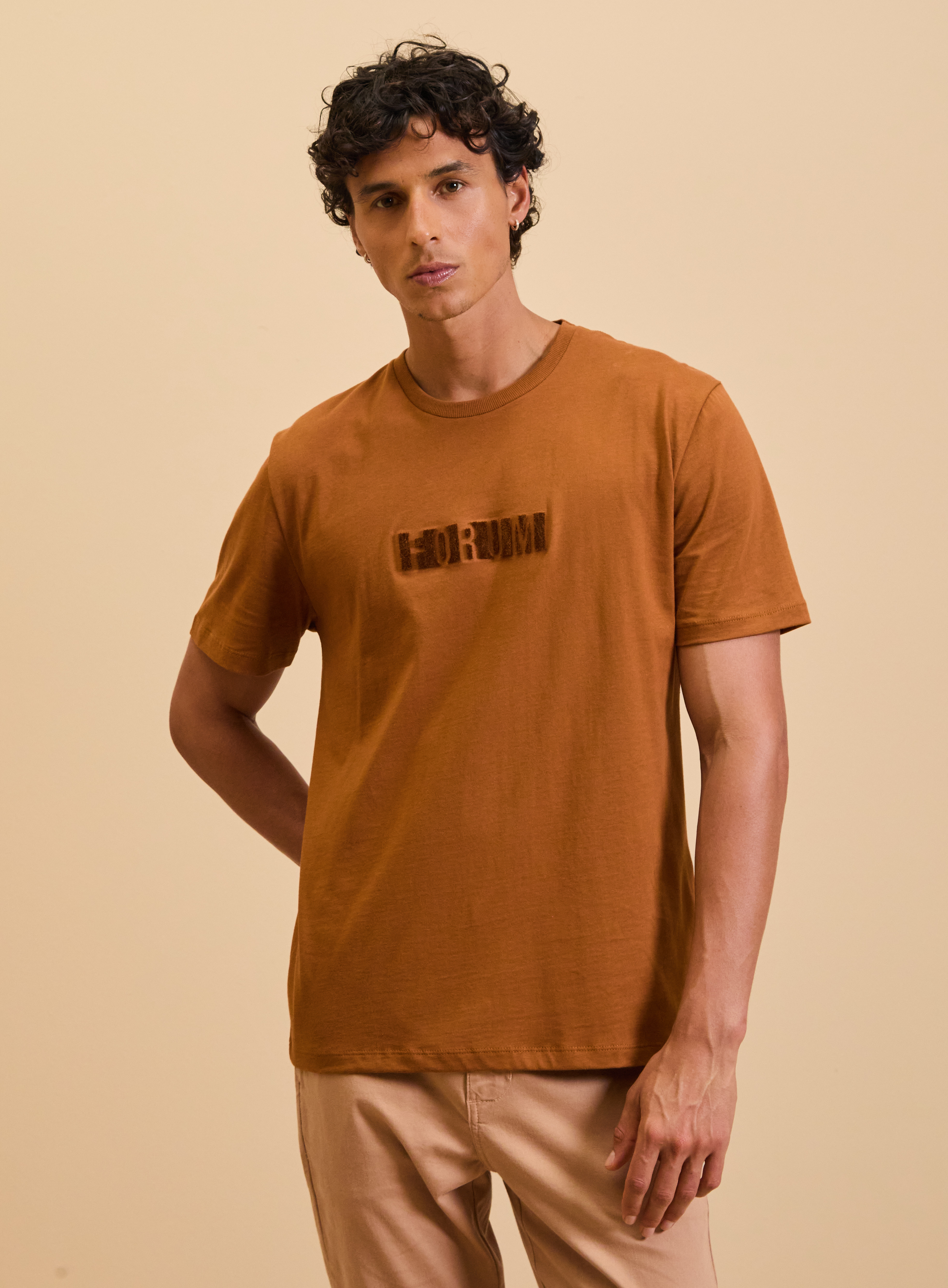 CAMISETA FORUM M MARROM DORNE