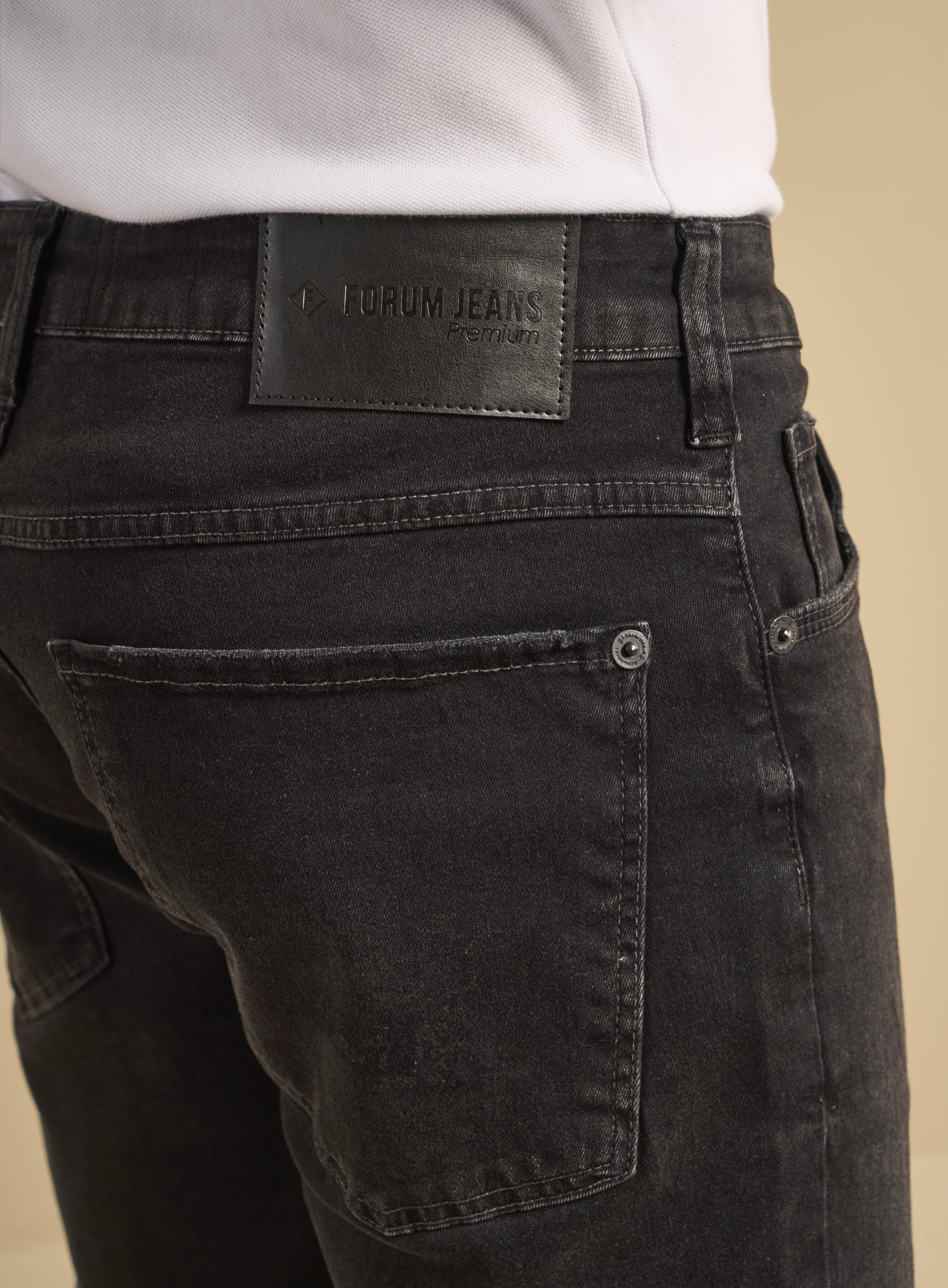 BERMUDA JEANS PAUL SLIM 42 IND.PRETO