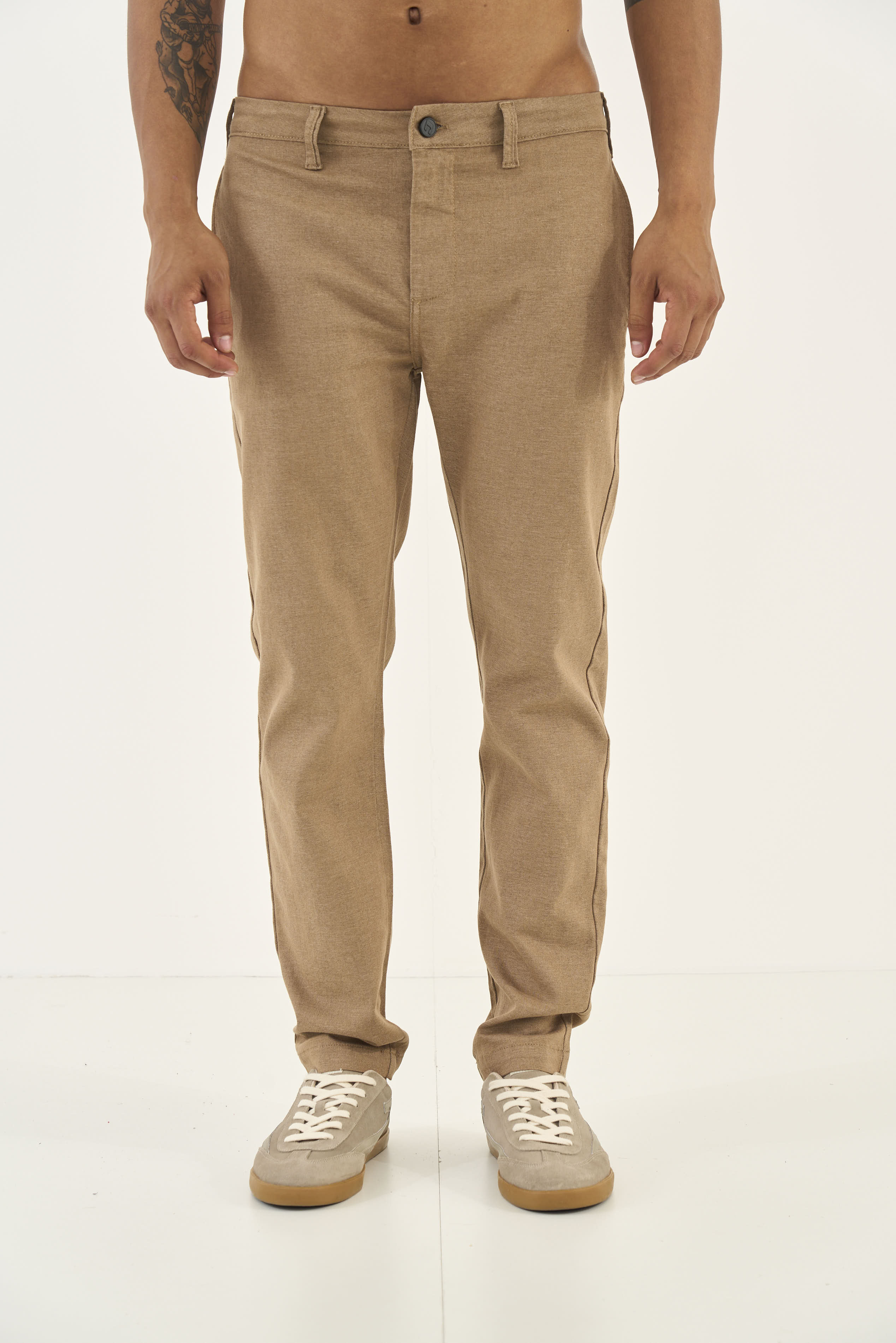 CALÇA SARJA NEW CHINO 38 BEGE SAND CASTLE
