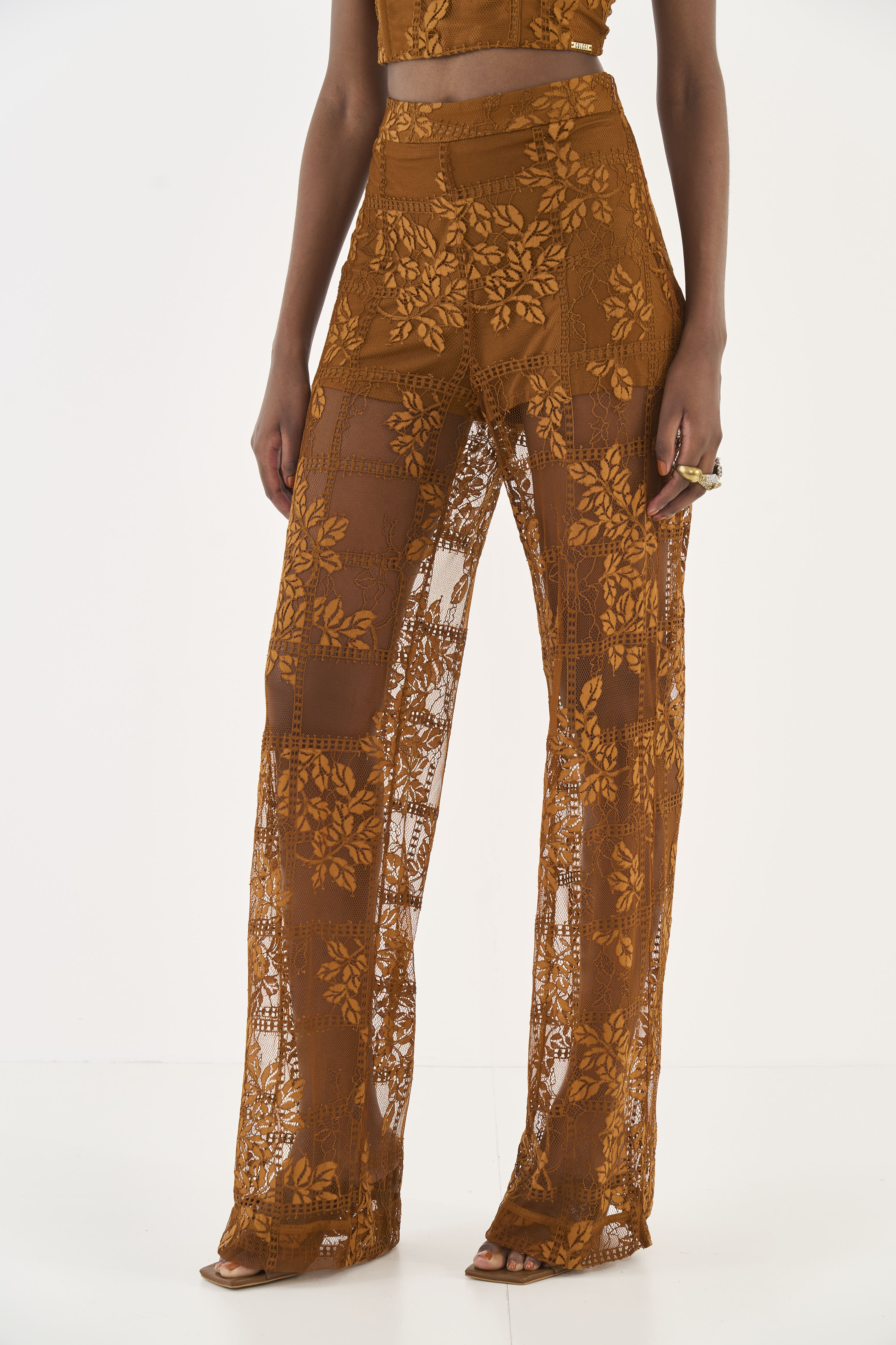 CALÇA RENDA M MARROM DROME