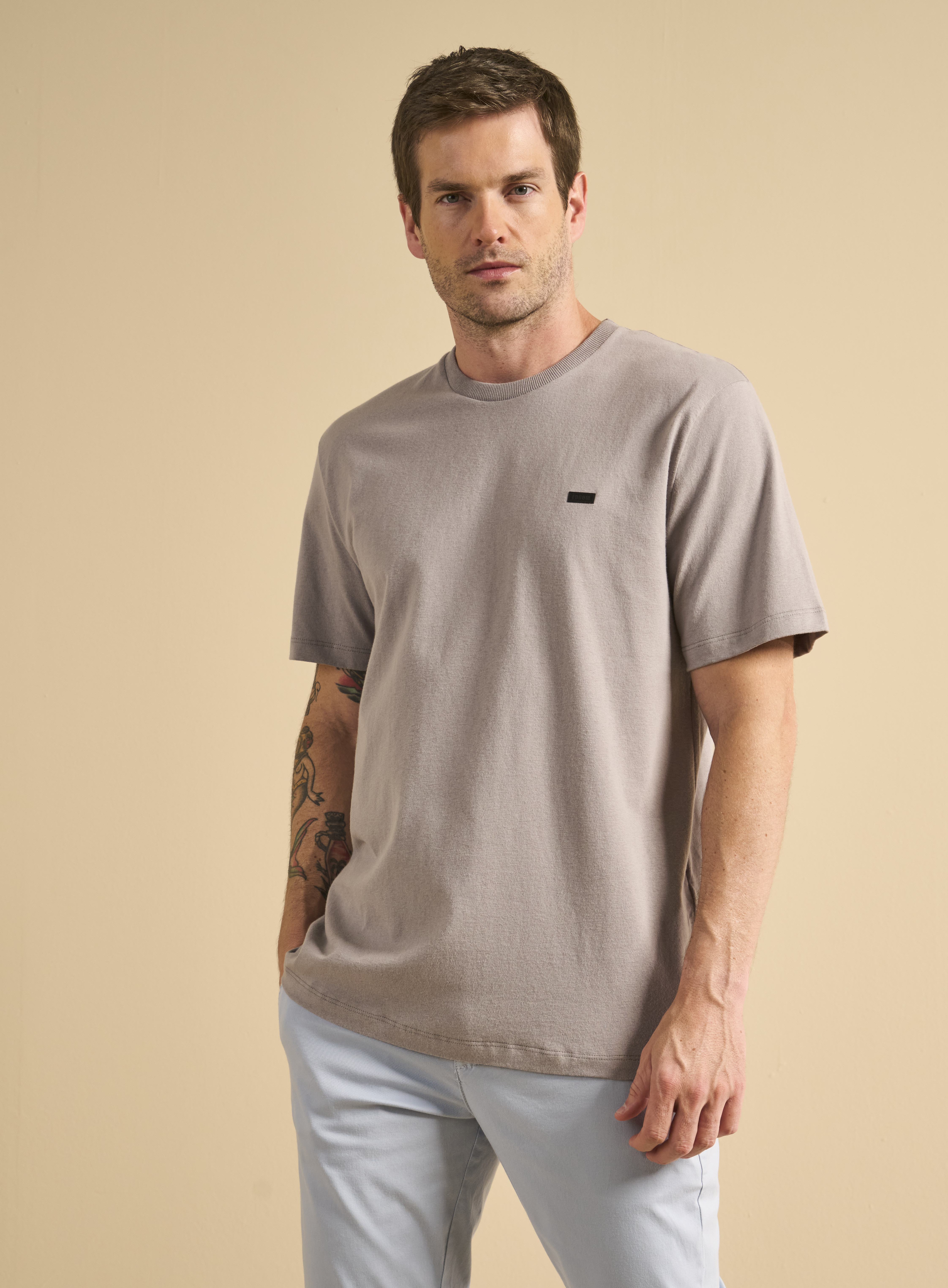 CAMISETA FORUM GG CINZA NIQUEL