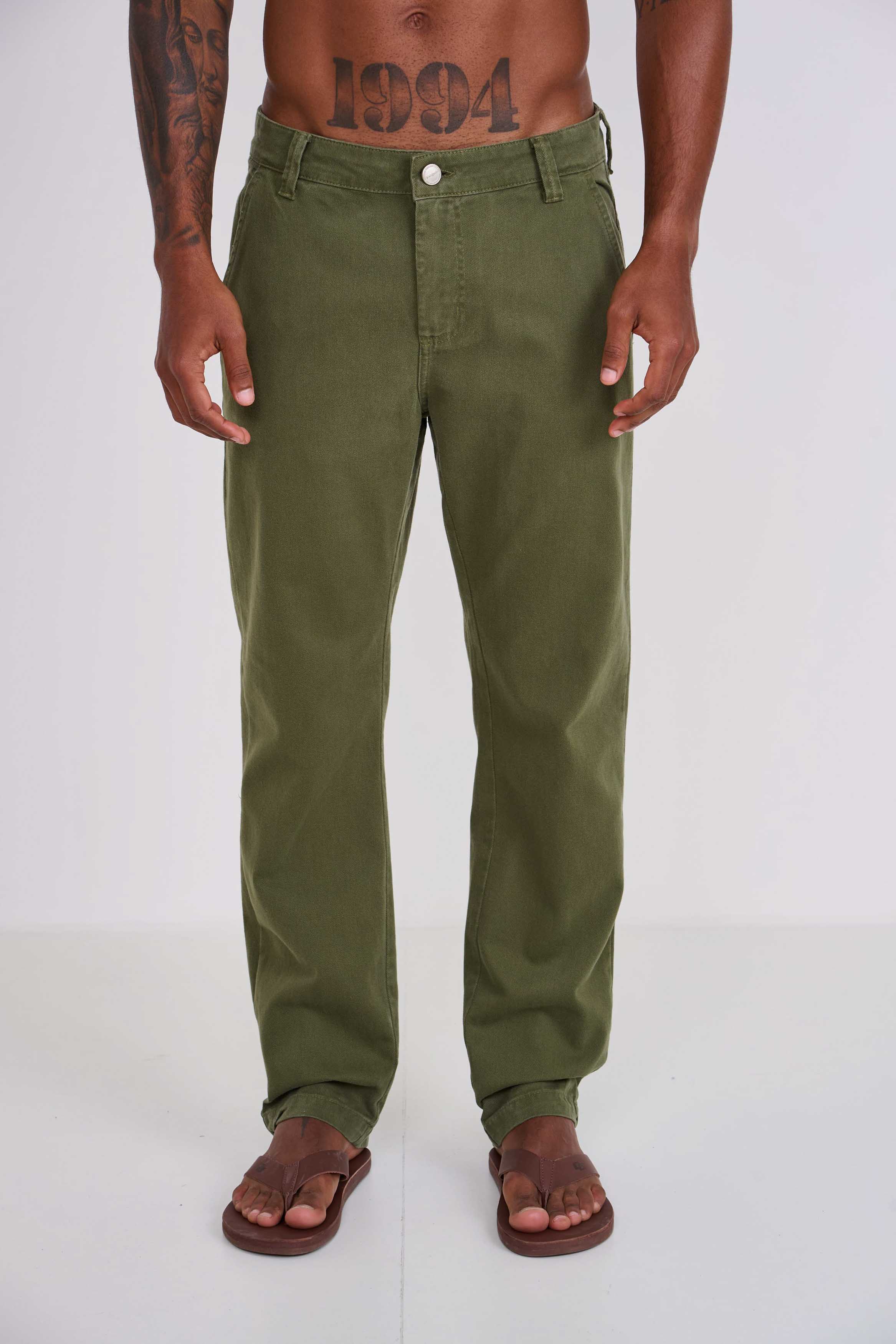 CALÇA SARJA RETA 42 VERDE MANJERICAO
