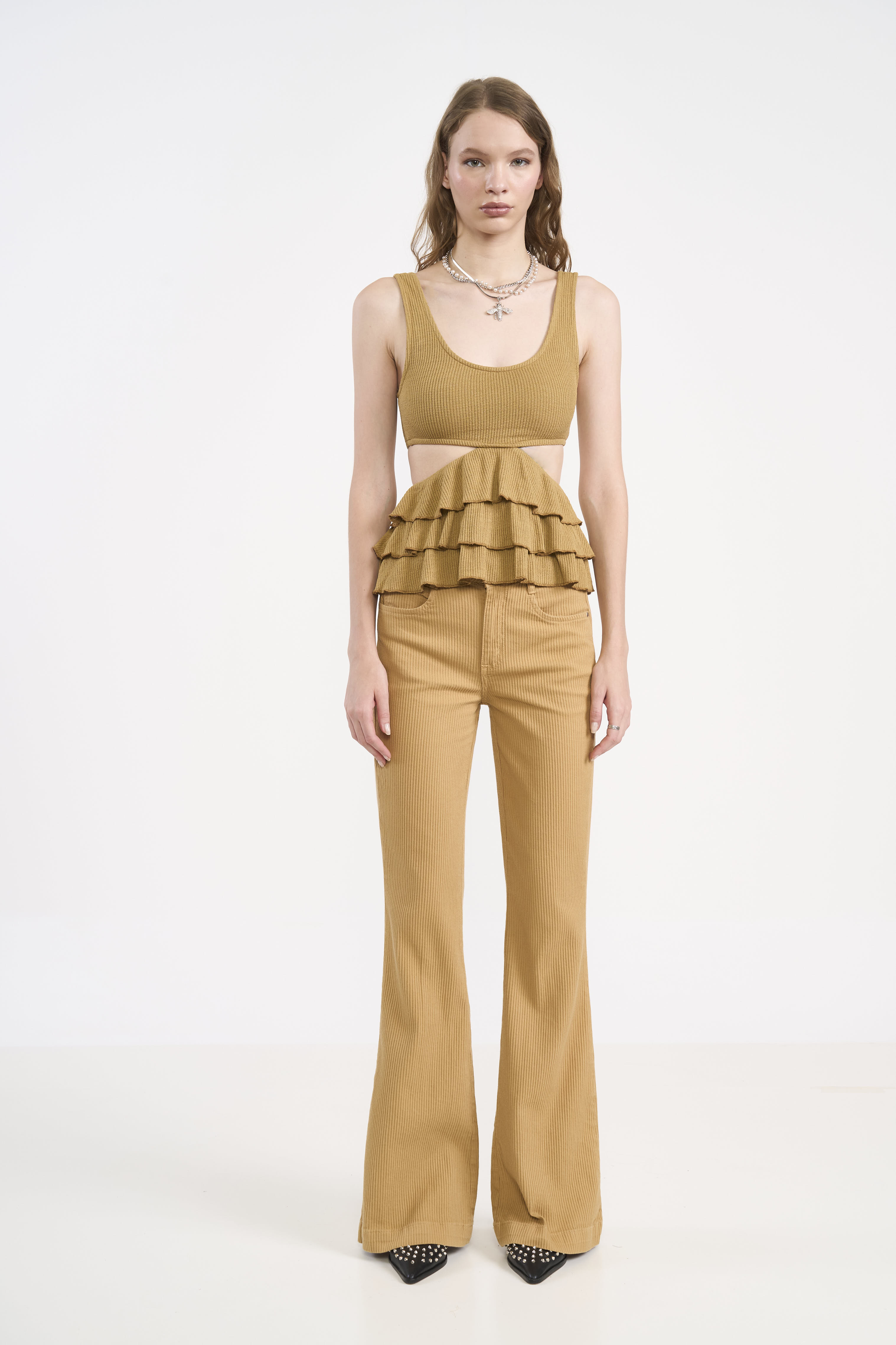 CALÇA SARJA BIA FLARE 40 BEGE SOYBEAN