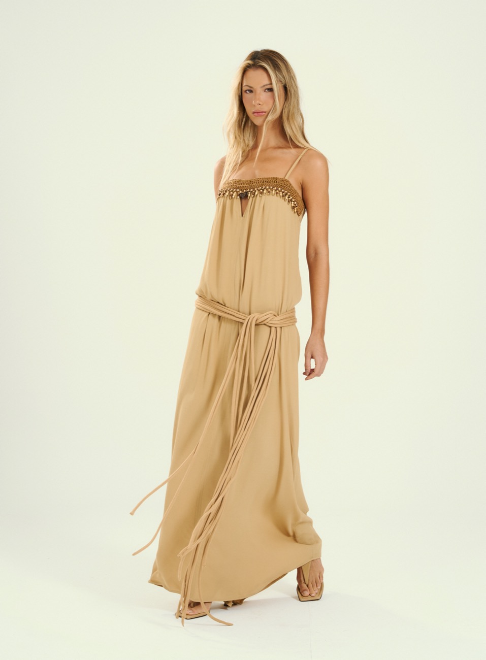 VESTIDO OPEN G BEGE ANDIROBA