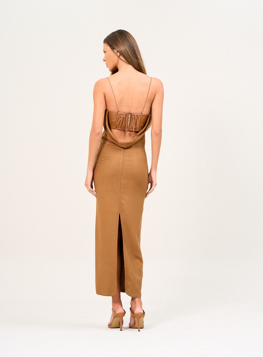 VESTIDO OPEN M MARROM PORTOBEL