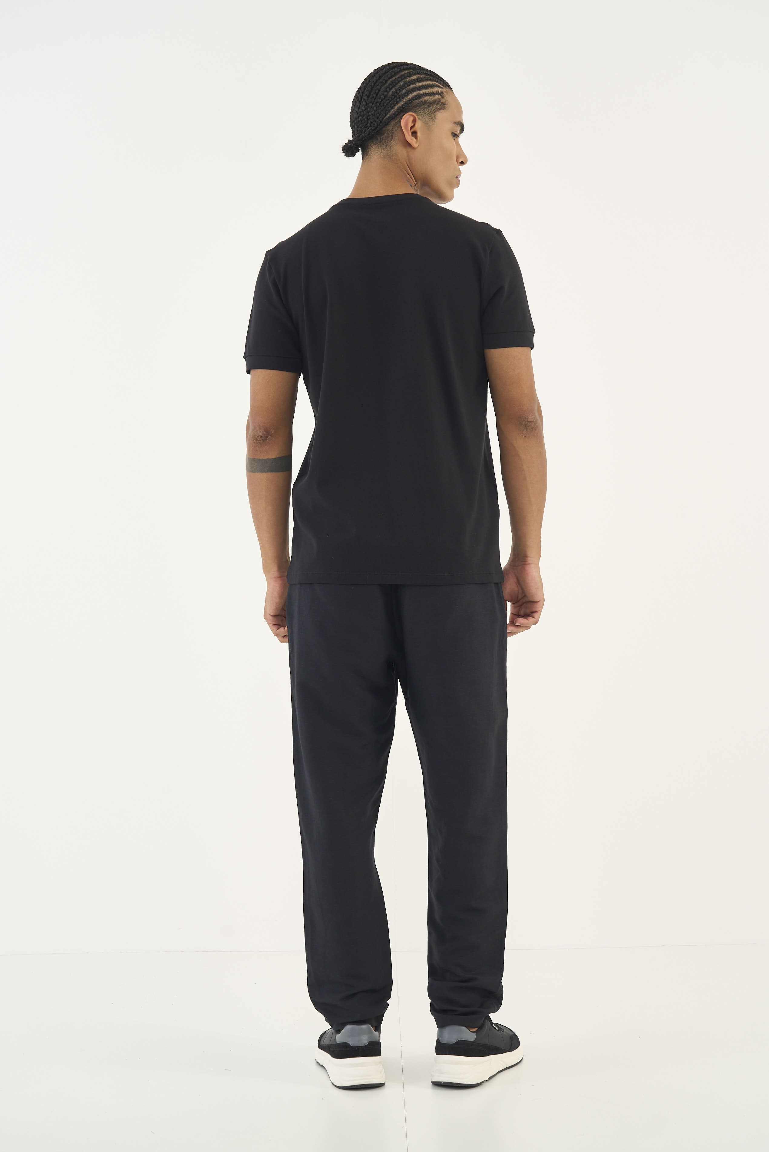 CAMISETA COLCCI G PRETO