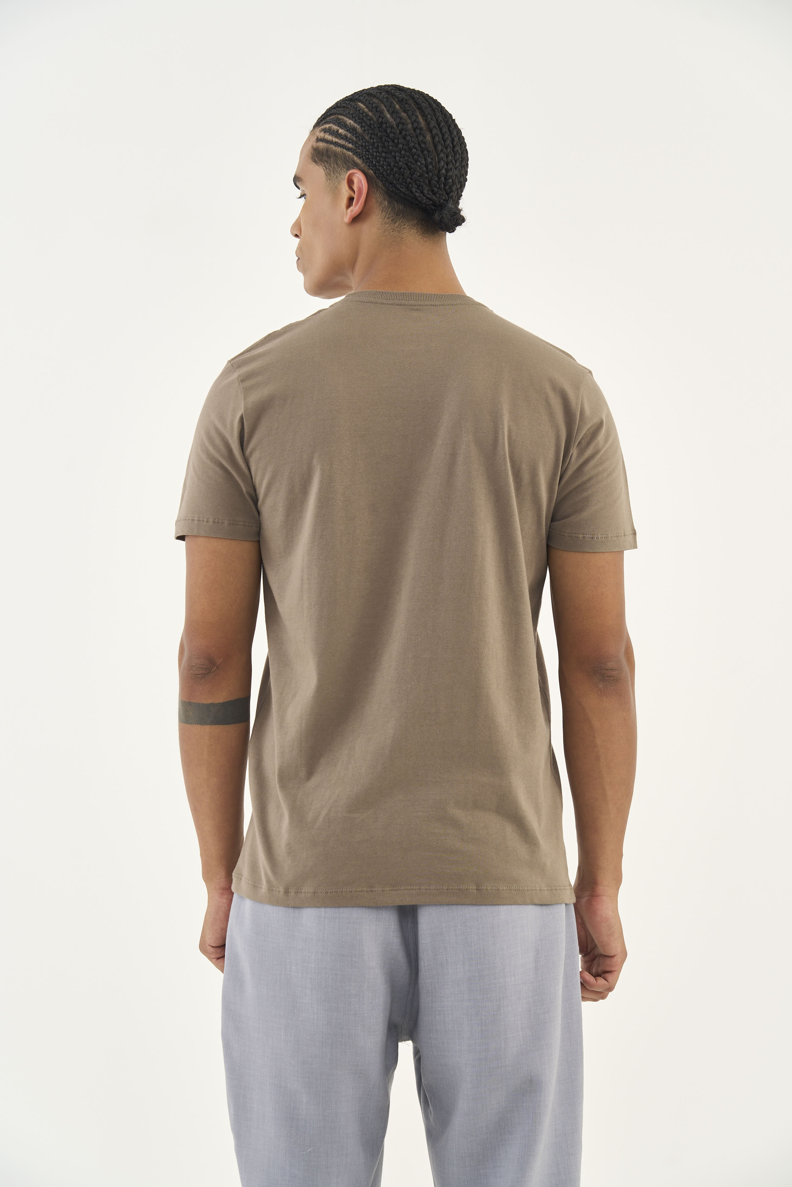CAMISETA COLCCI GG BEGE CINZAS