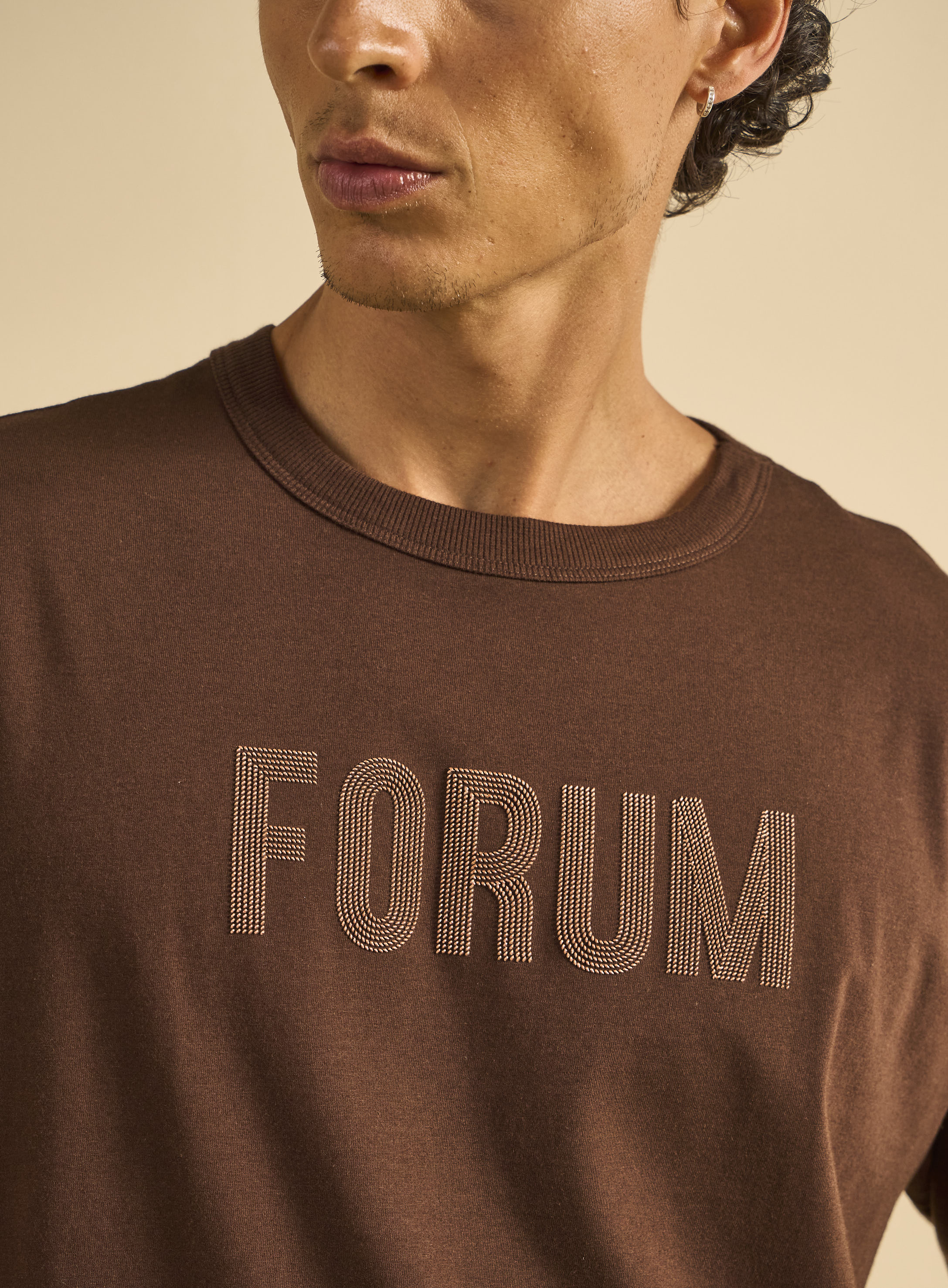 CAMISETA FORUM M MARROM NOBUCK