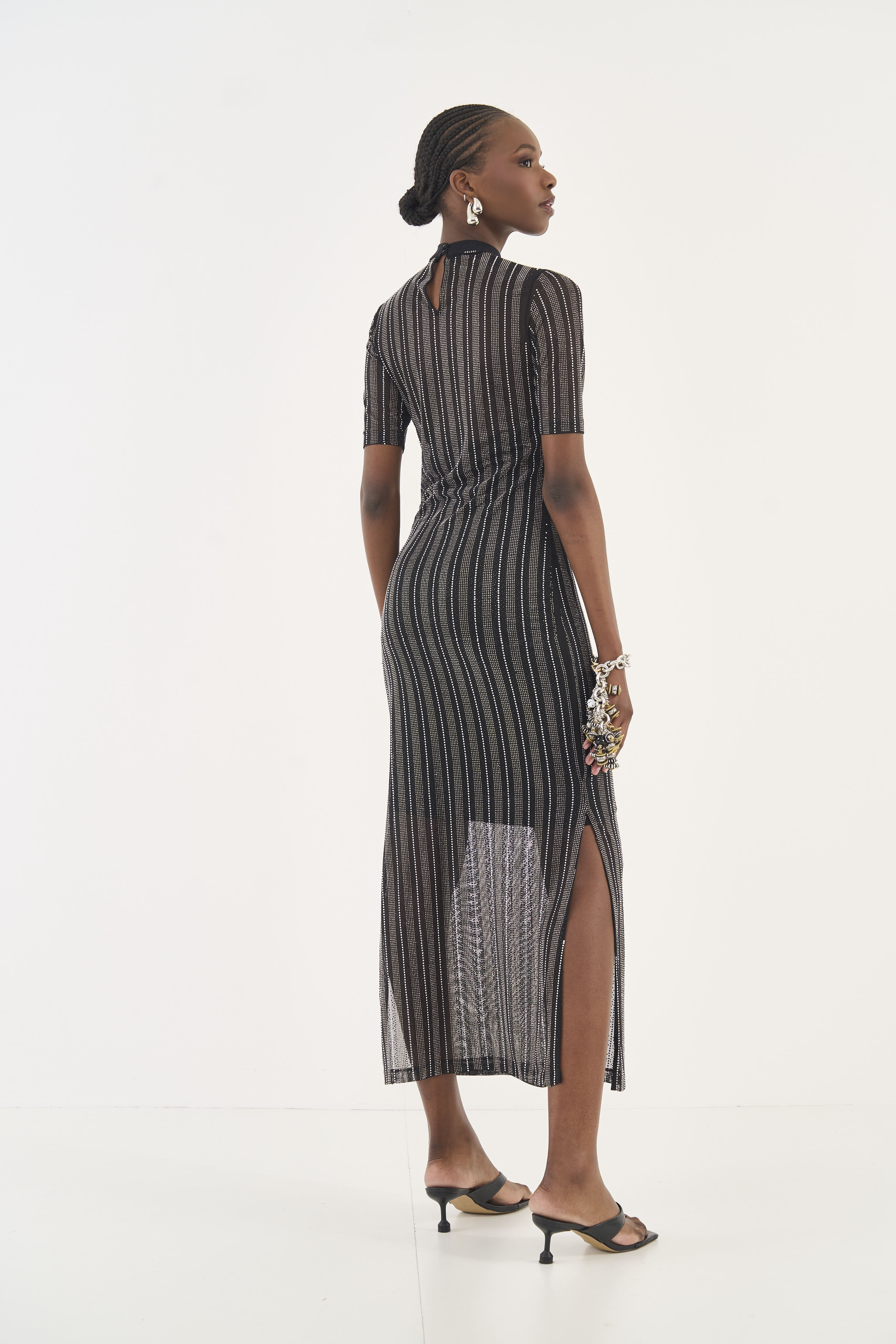 VESTIDO TULE COM APLICAÇÃO M PRETO