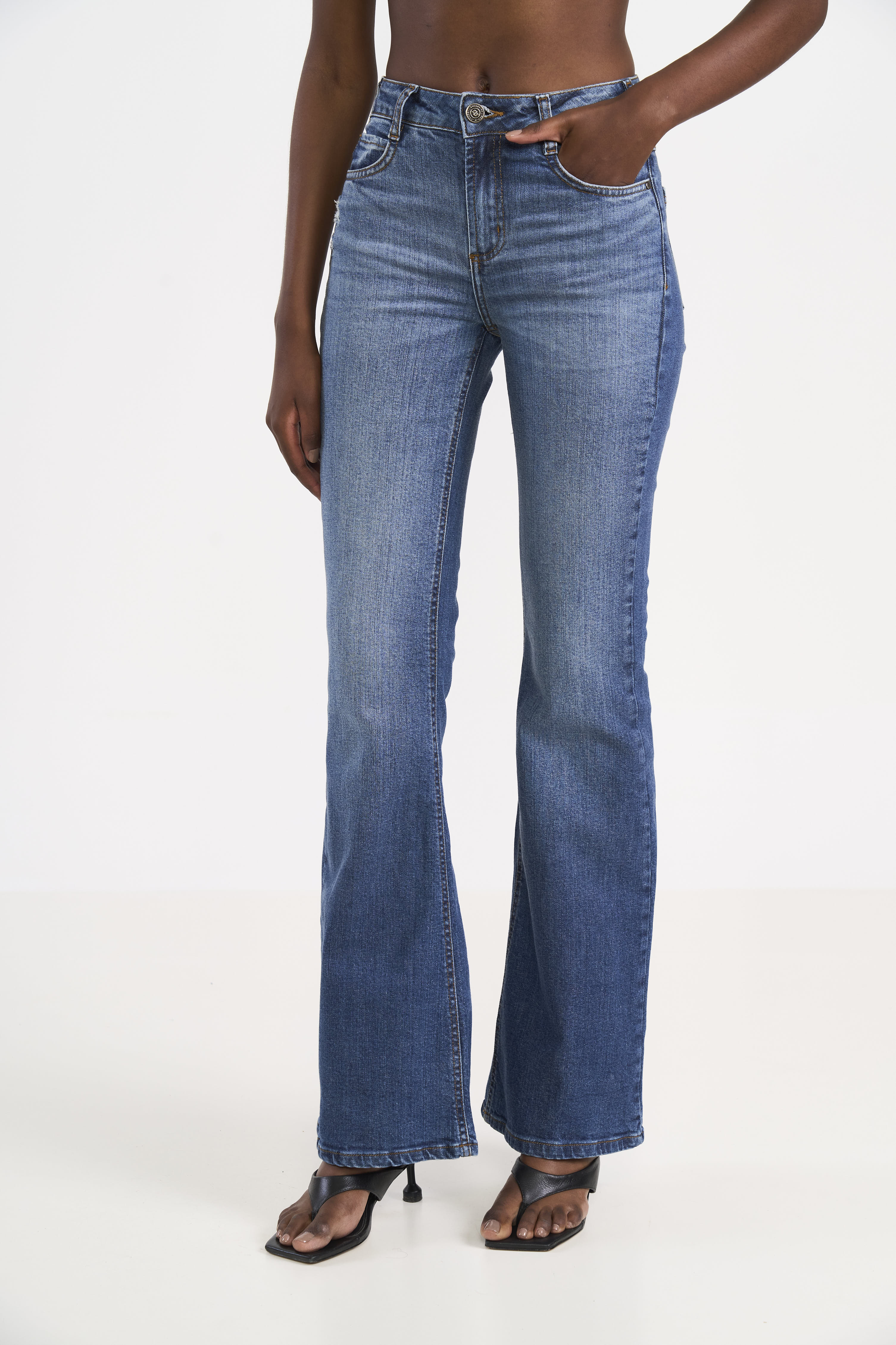 CALÇA JEANS BIA FLARE 46 INDIGO