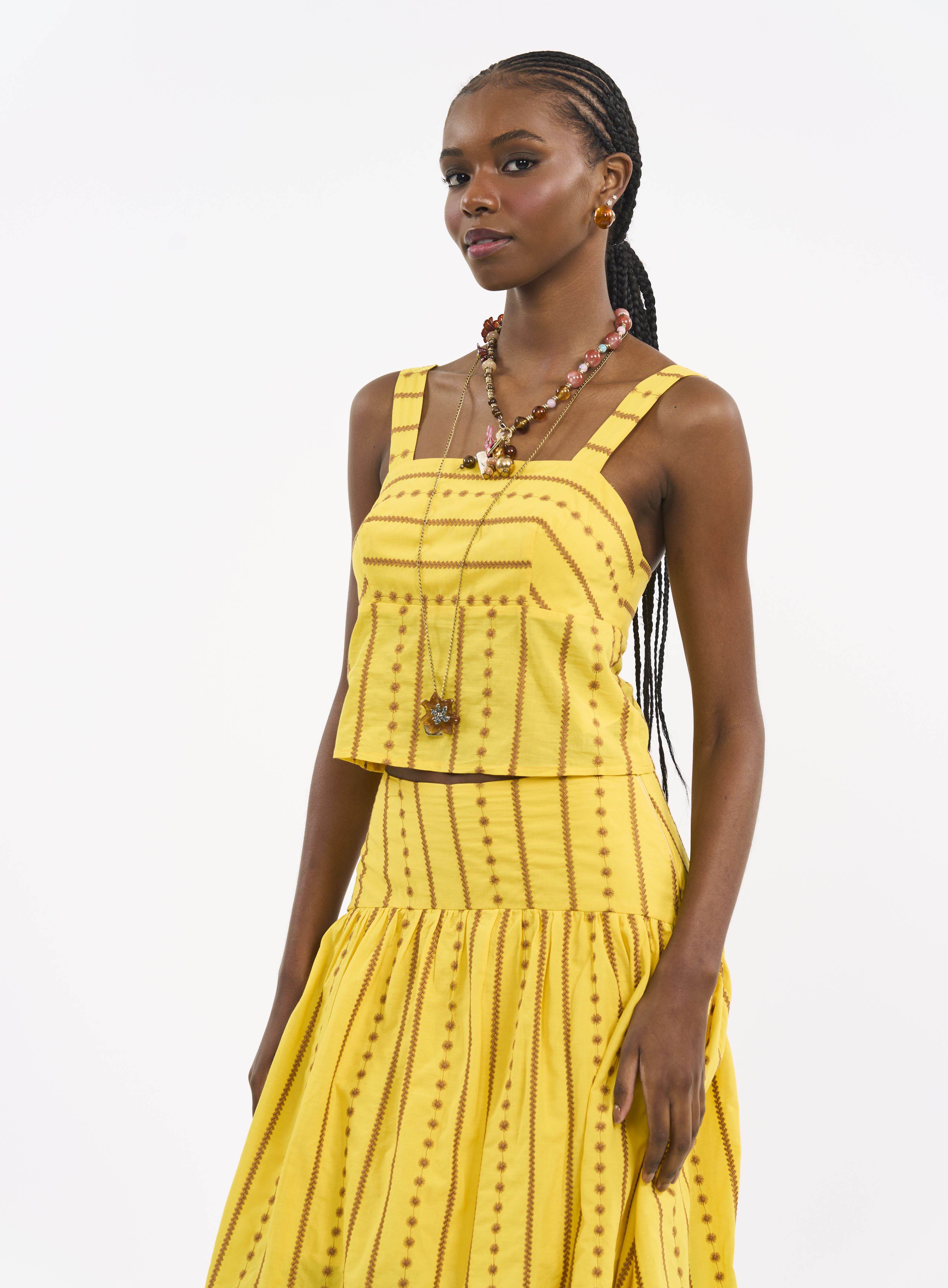BLUSA BORDADA M AMARELO/MARROM