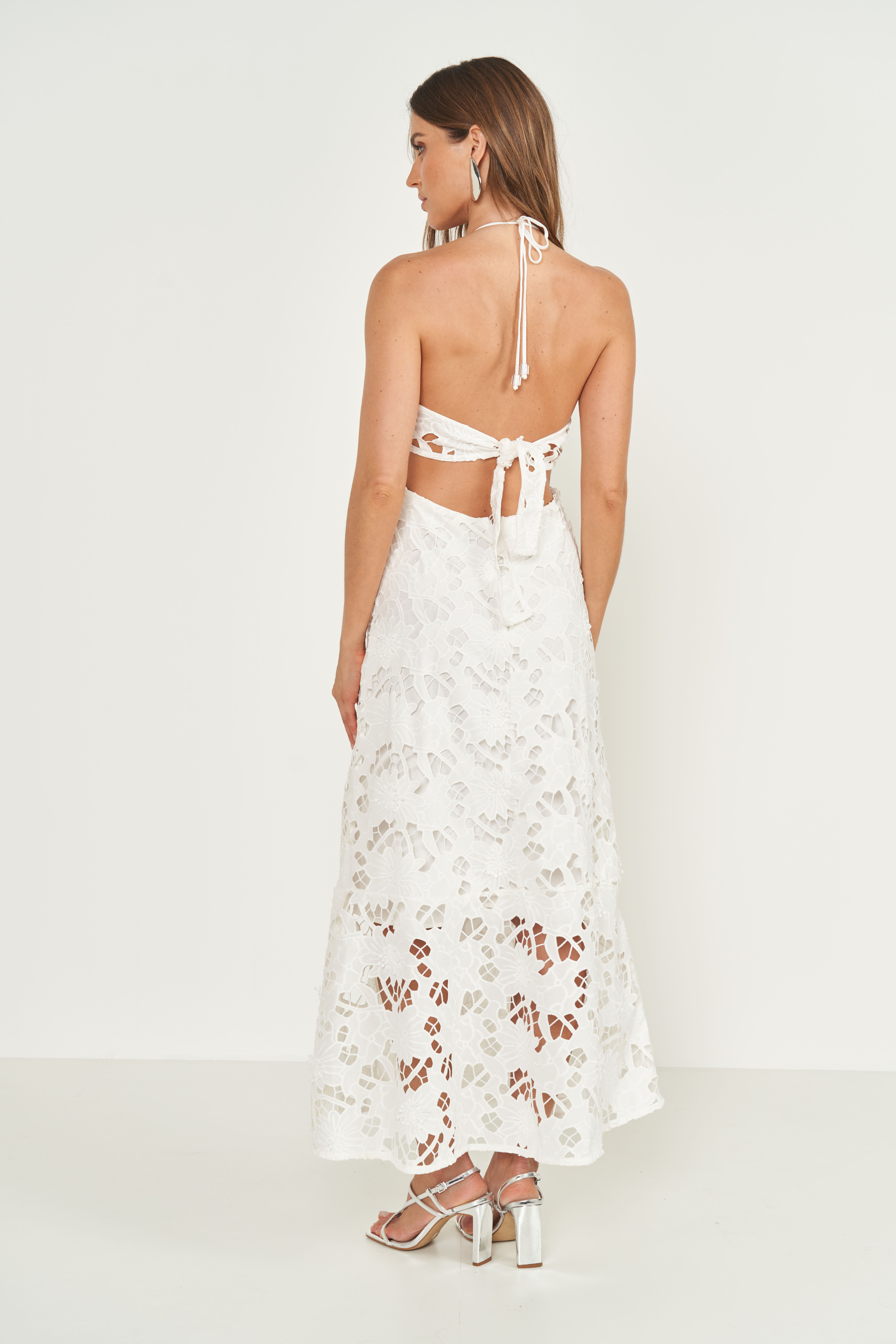 VESTIDO BORDADO G OFF SHELL