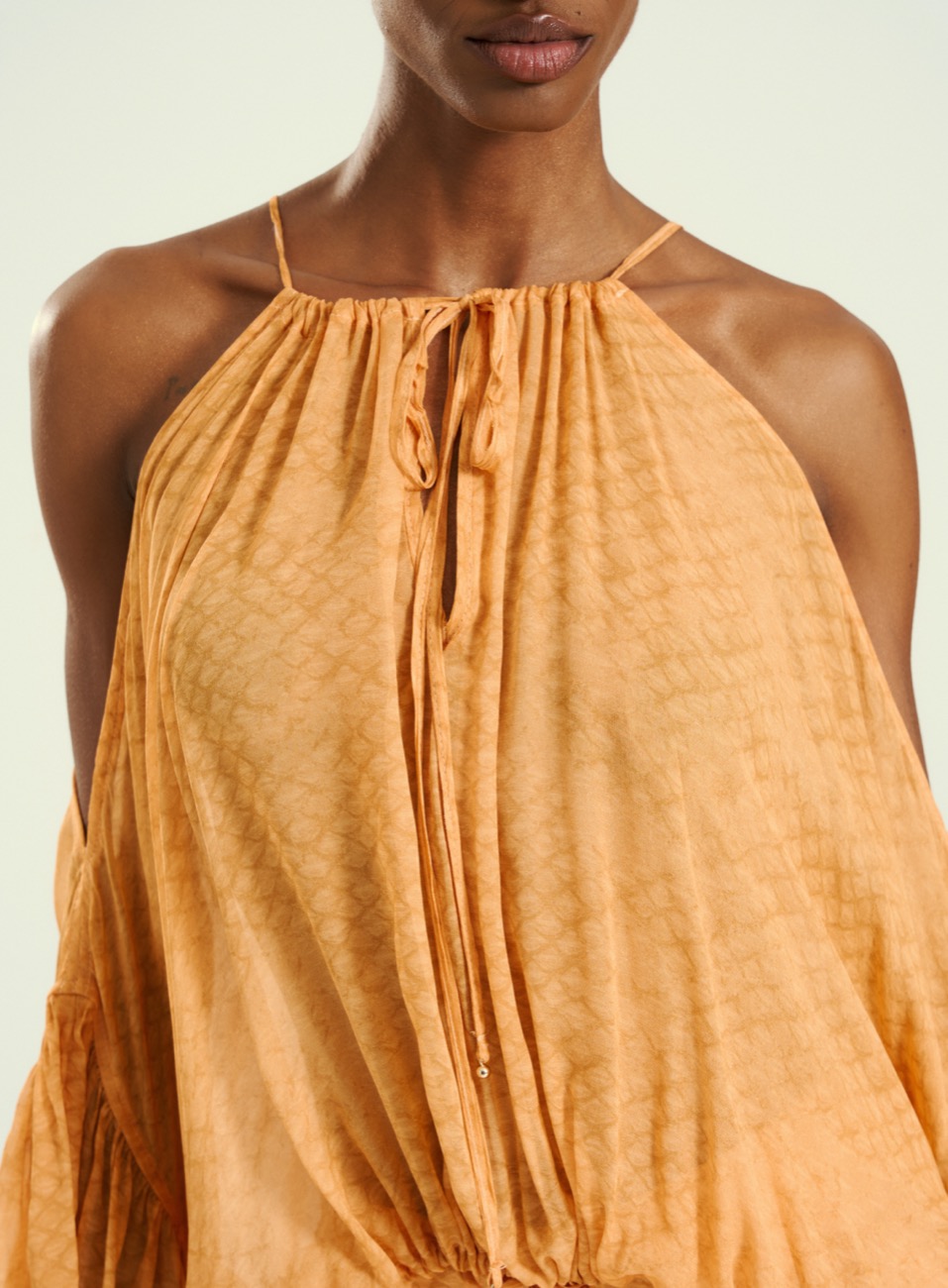 BLUSA ESTAMPADA GG SAND SCALES