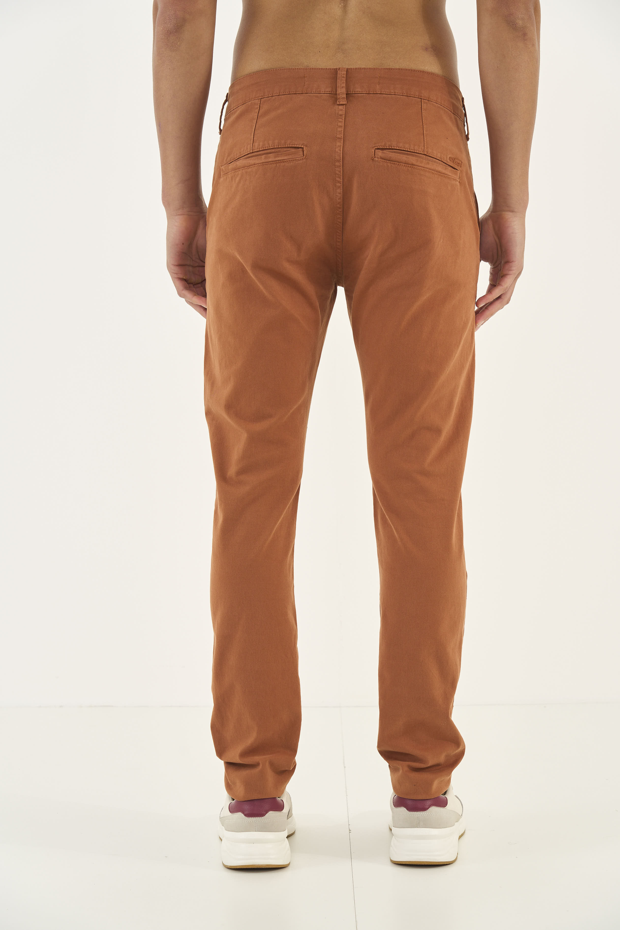 CALÇA SARJA FELIPE SKINNY 38 PRETO