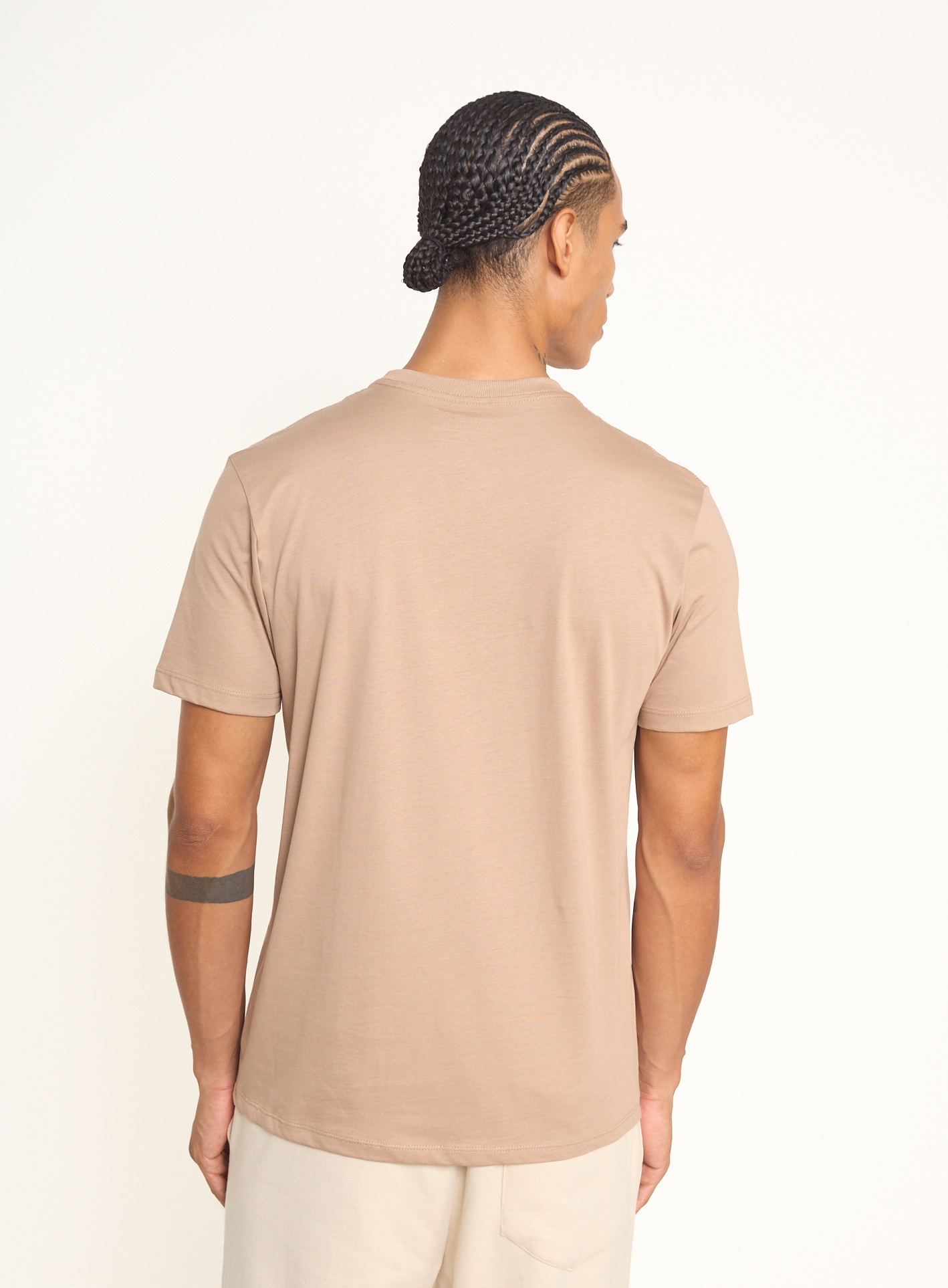 CAMISETA COLCCI G BEGE SAND CASTLE