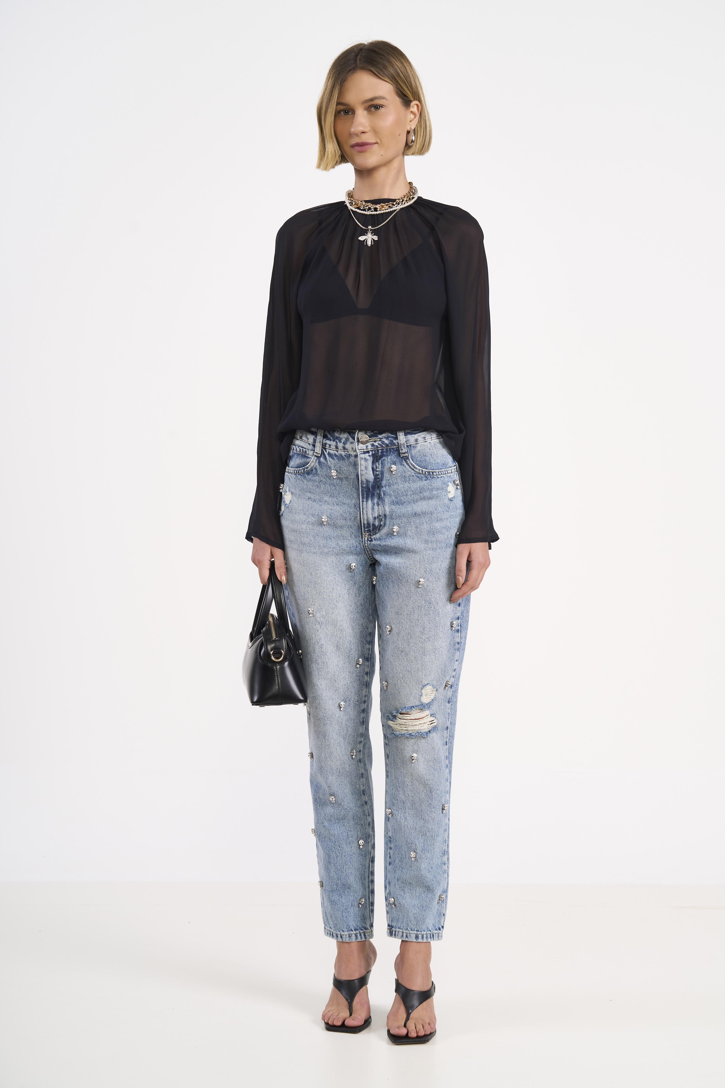 CALÇA JEANS BRUNA COM BORDADO MANUAL 40 INDIGO