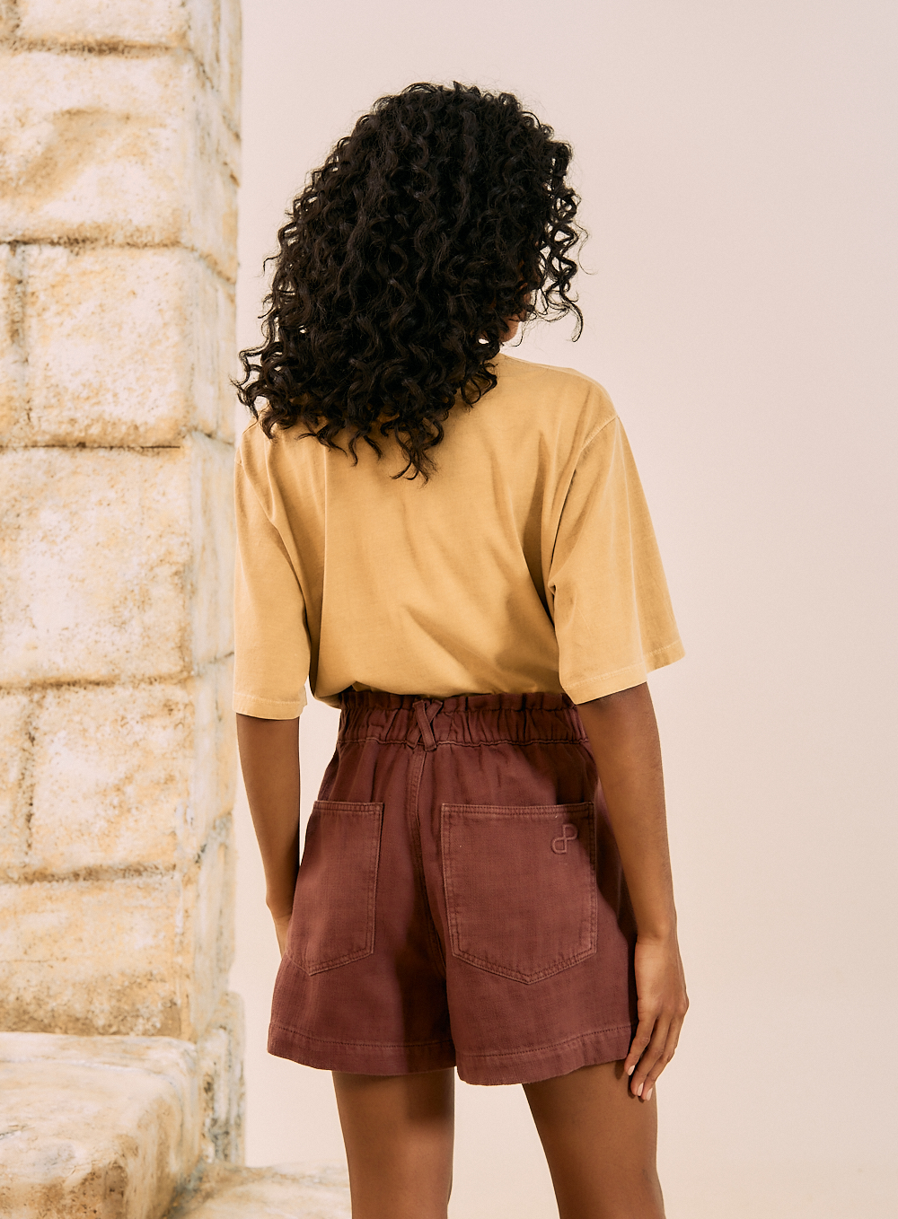 SHORT SARJA COMFORT 36 MARROM MALFITANO