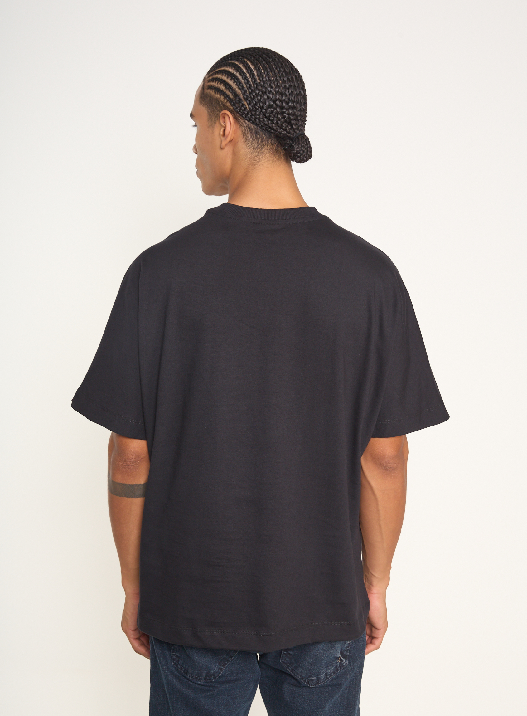 CAMISETA COLCCI G PRETO