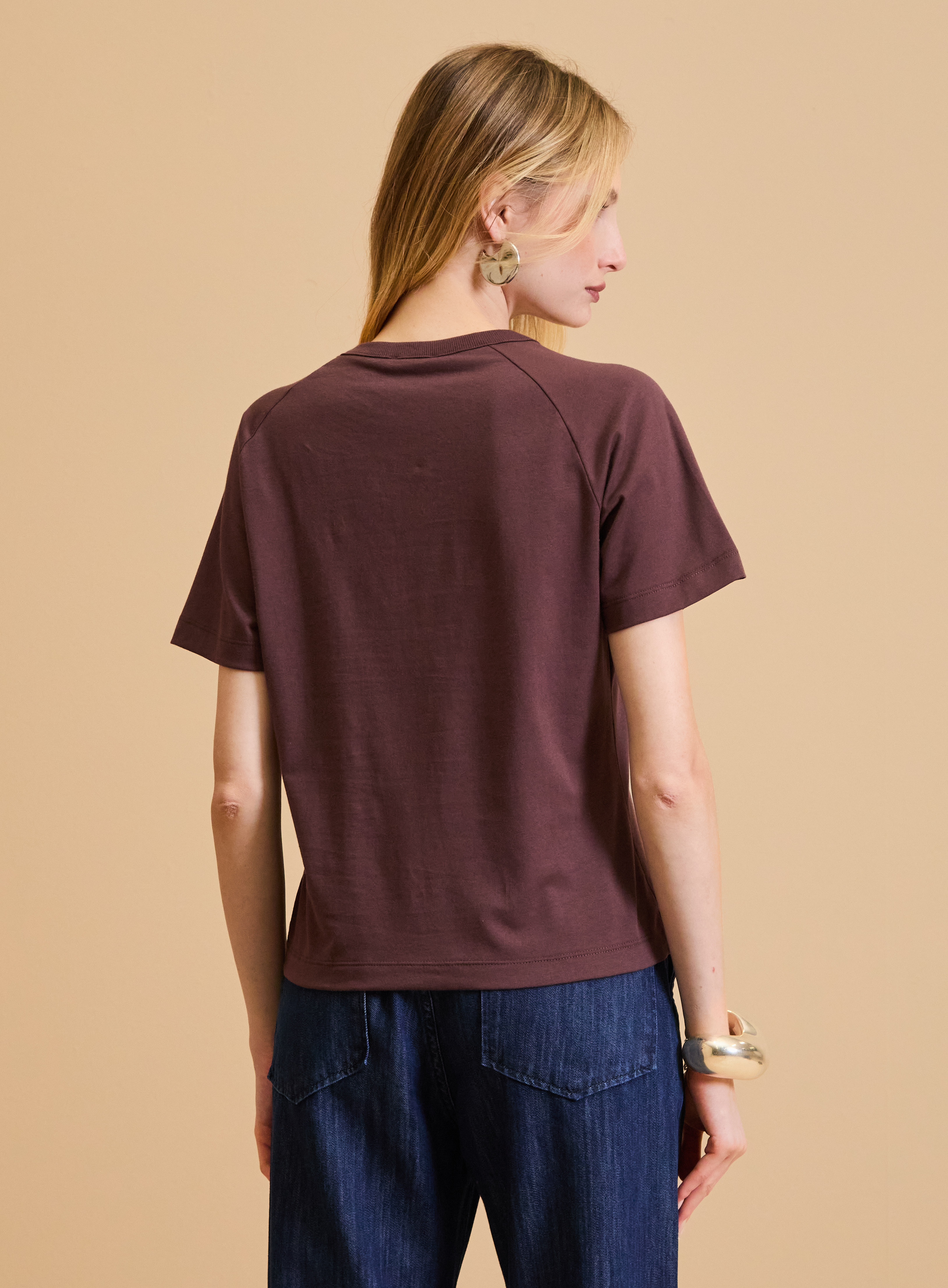 CAMISETA FORUM P MARROM CAROB