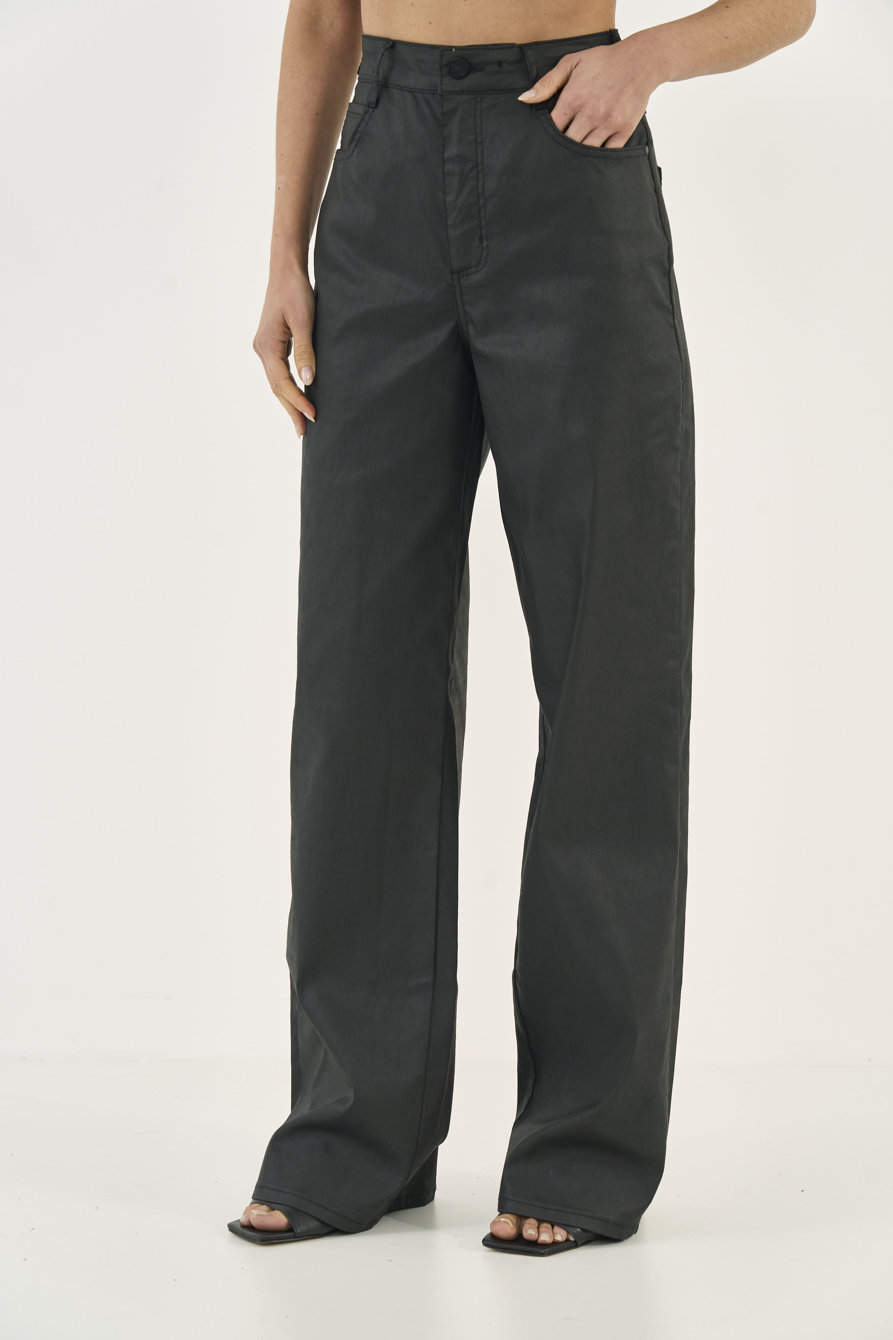 CALÇA SARJA JULIETTE STRETCH RESINADA 38 PRETO