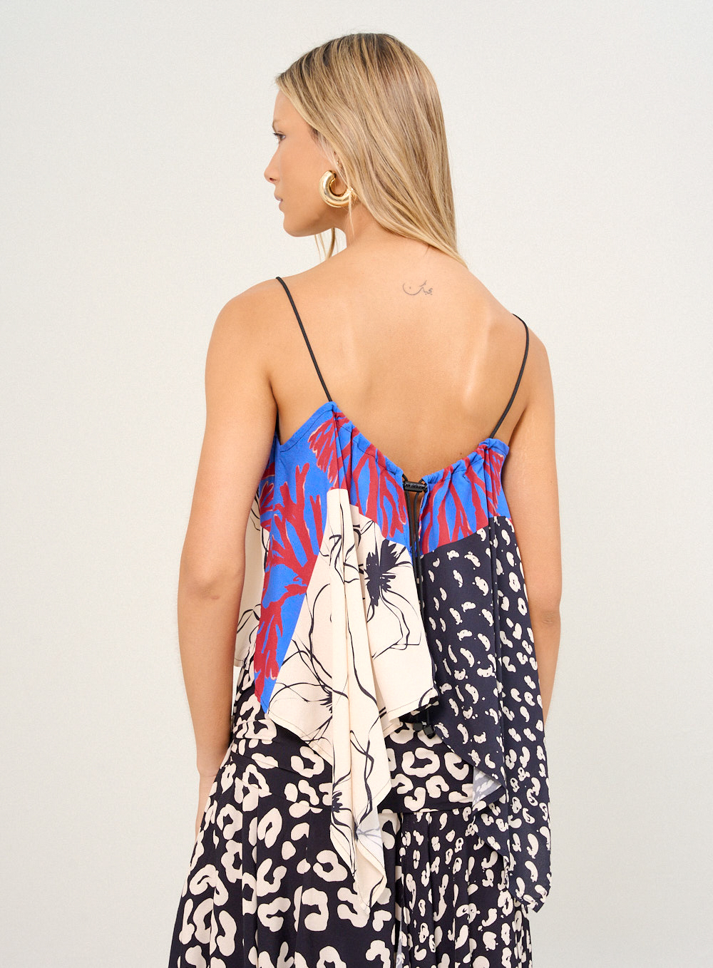 BLUSA ESTAMPADA G BOTANICAL GRAP.