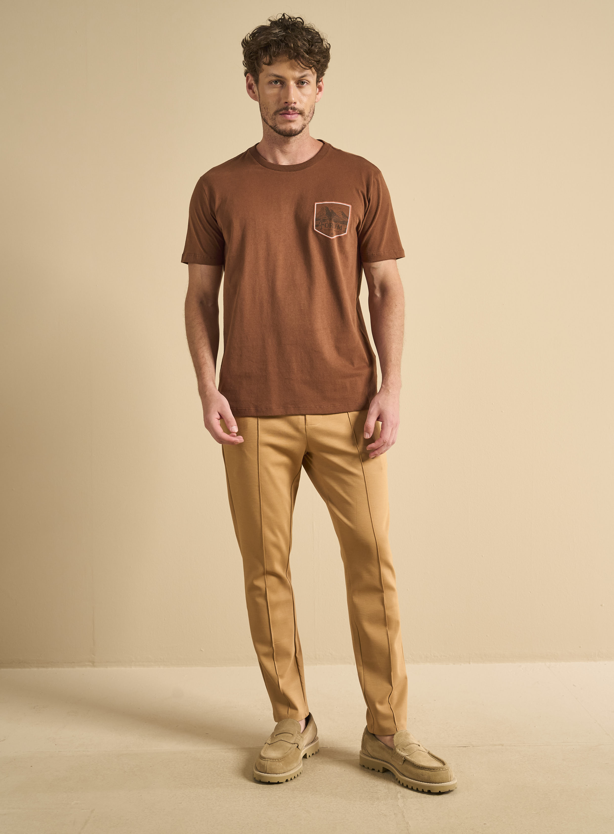CAMISETA FORUM GG MARROM IMBUIA