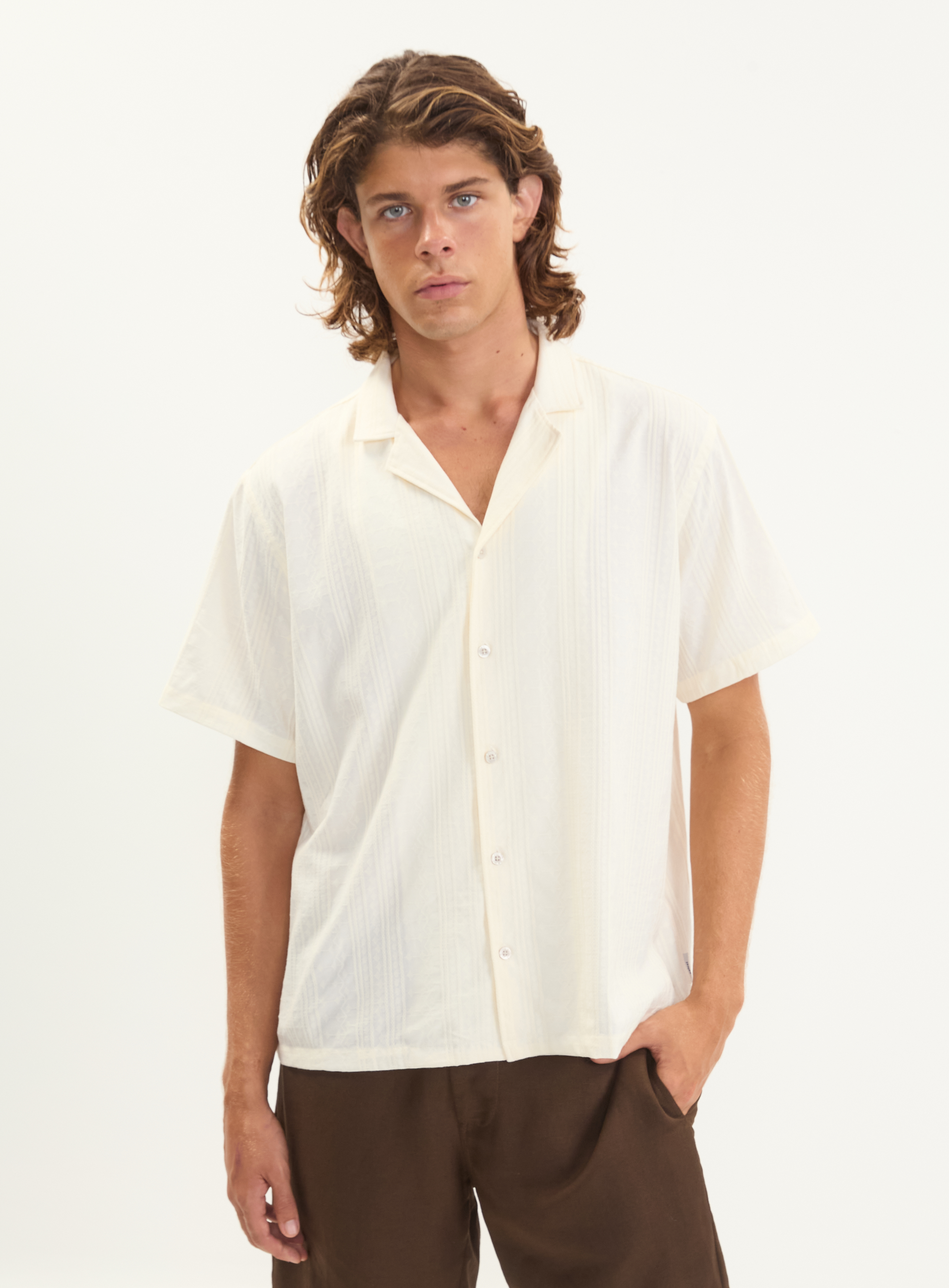CAMISA BOX MAQUINETADA G OFF SHELL