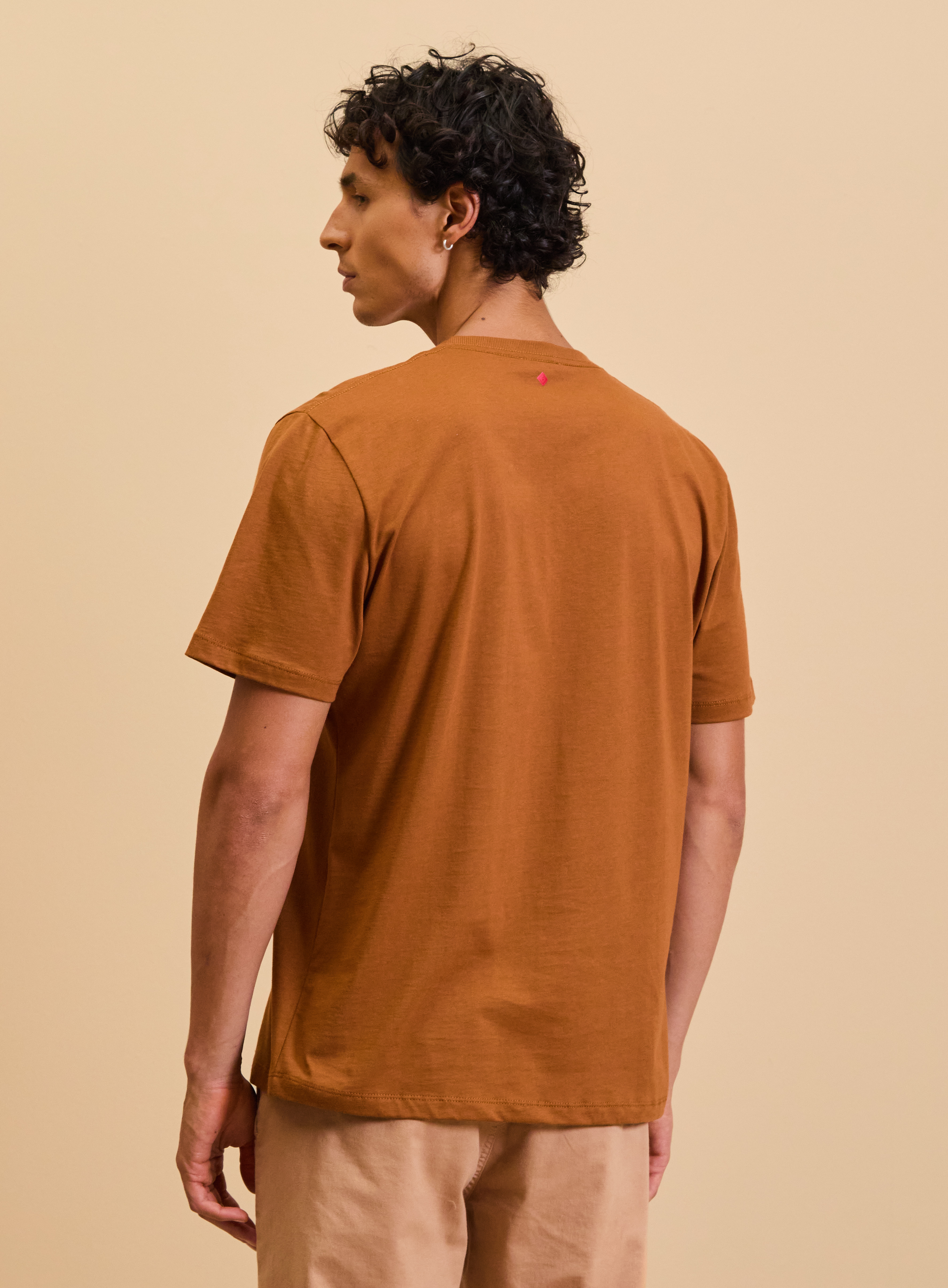 CAMISETA FORUM M MARROM DORNE