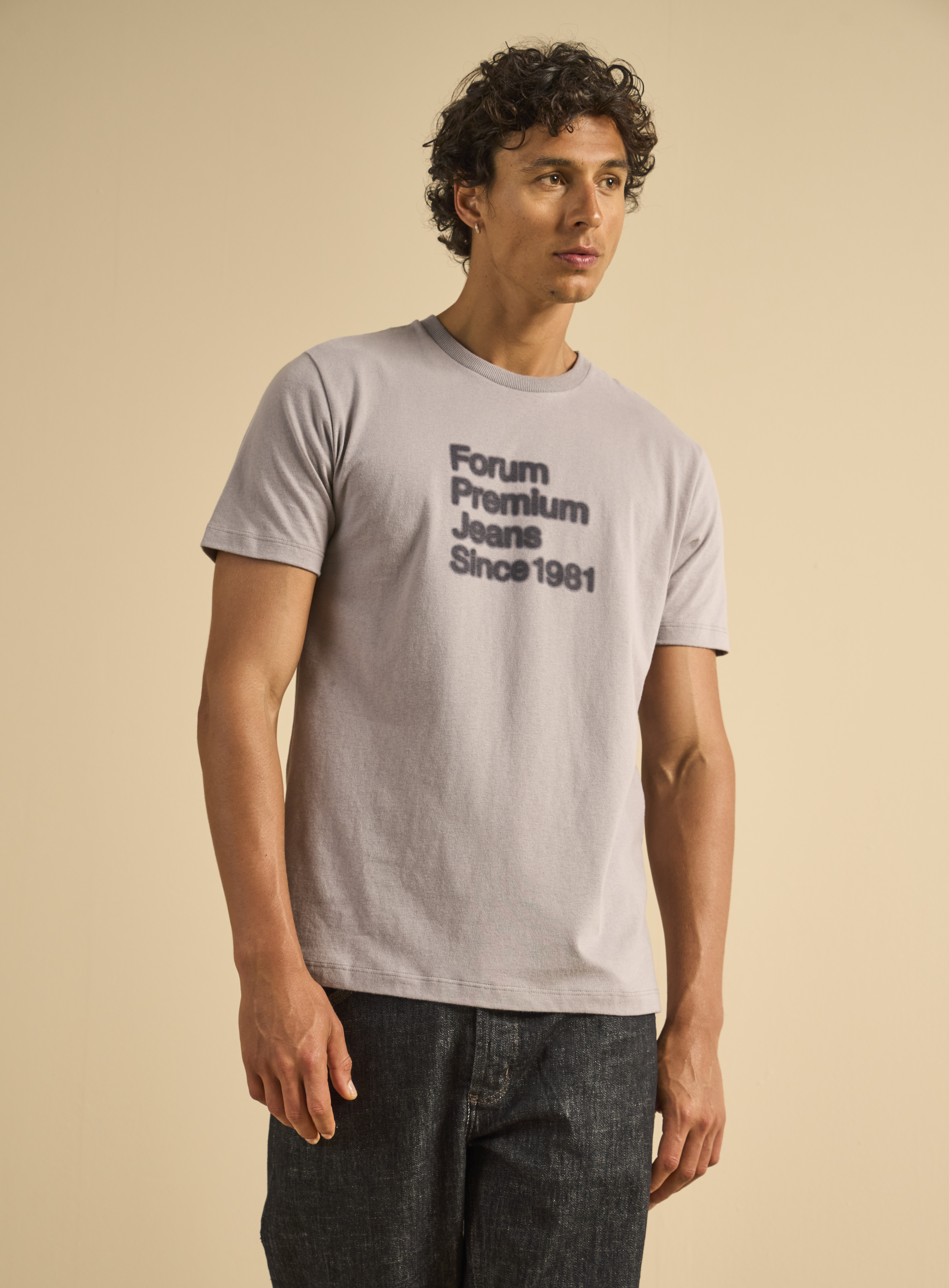 CAMISETA FORUM M CINZA NIQUEL