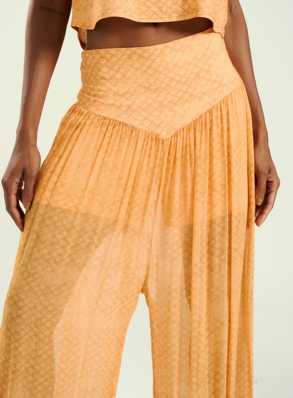 CALÇA ESTAMPADA GG SAND SCALES