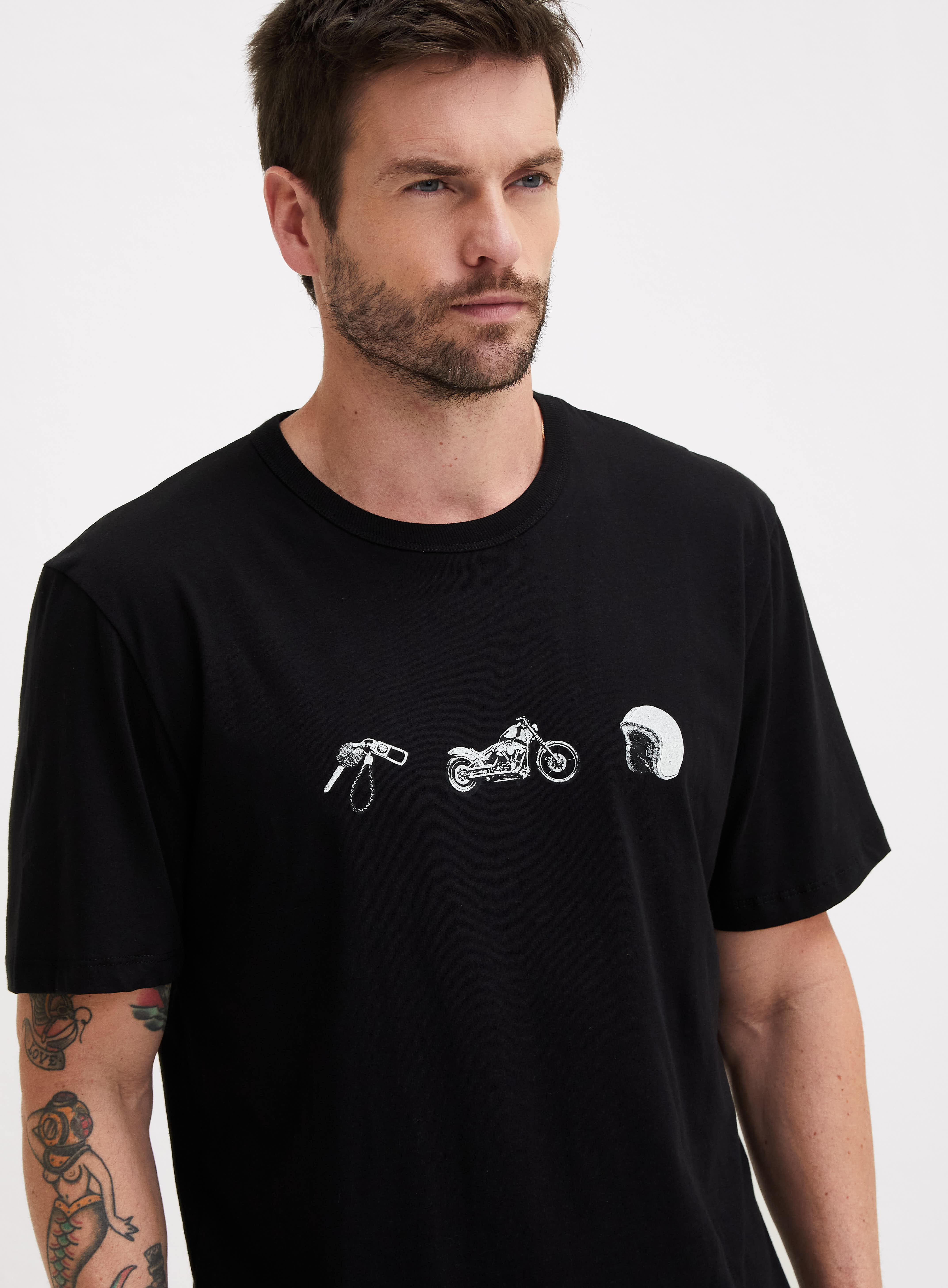 CAMISETA FORUM M PRETO