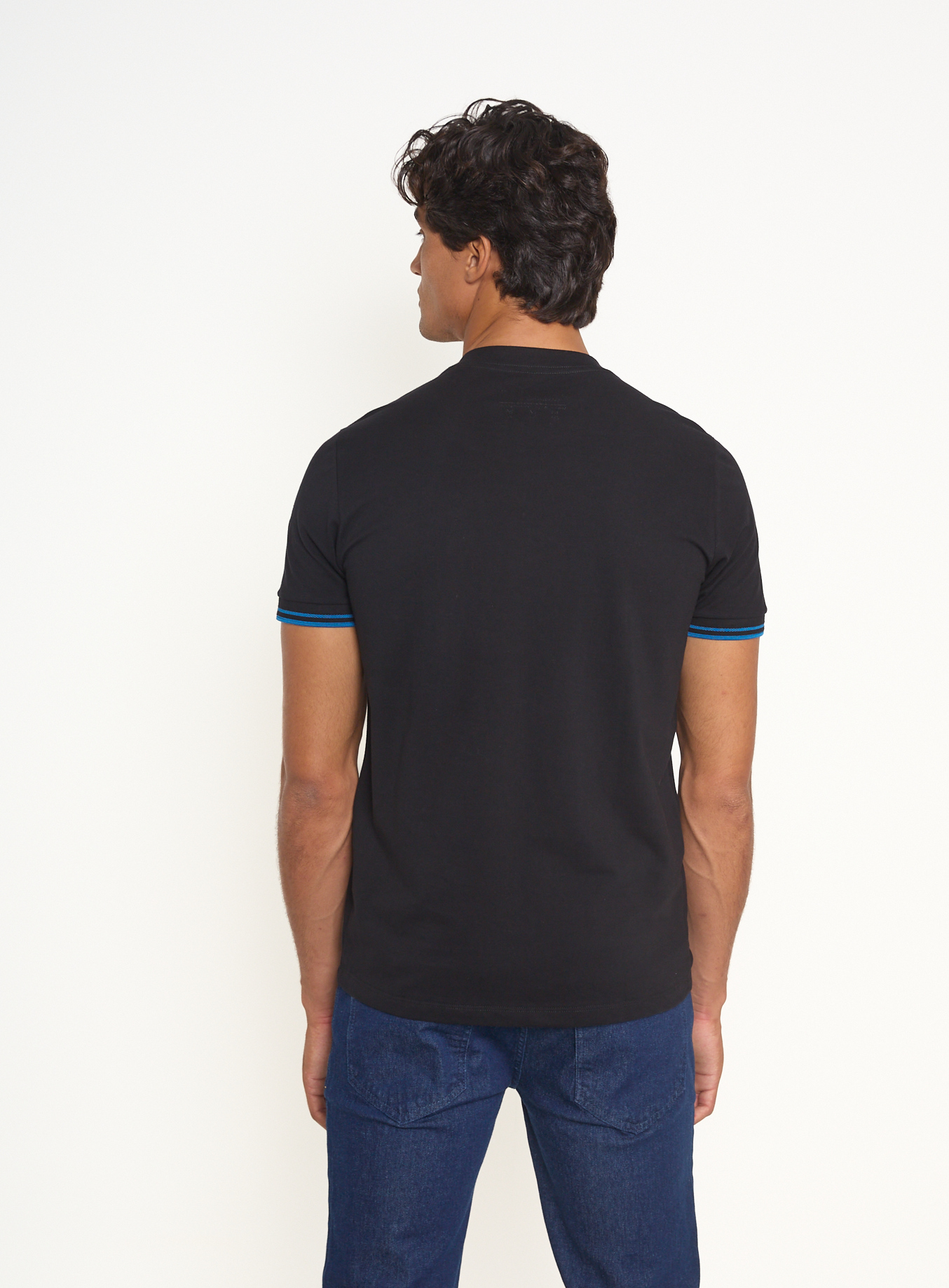 CAMISETA COLCCI G PRETO