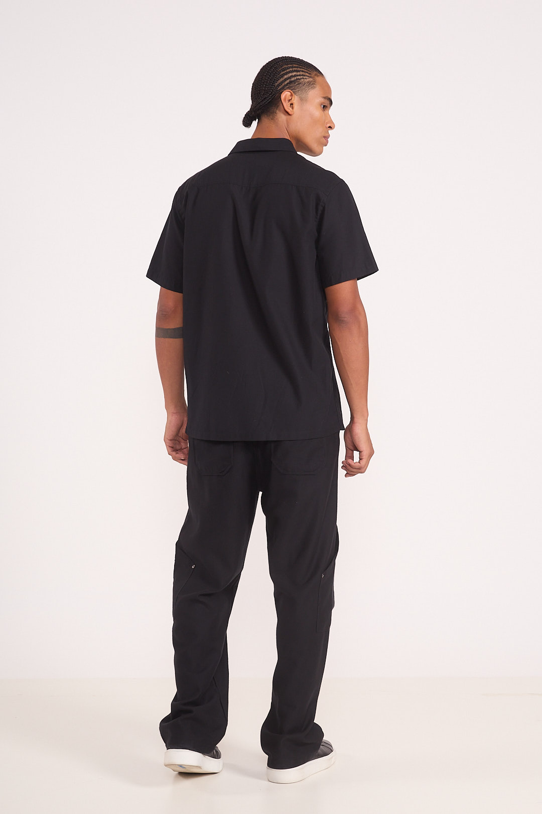 CALÇA SARJA LOOSE FIT 42 PRETO