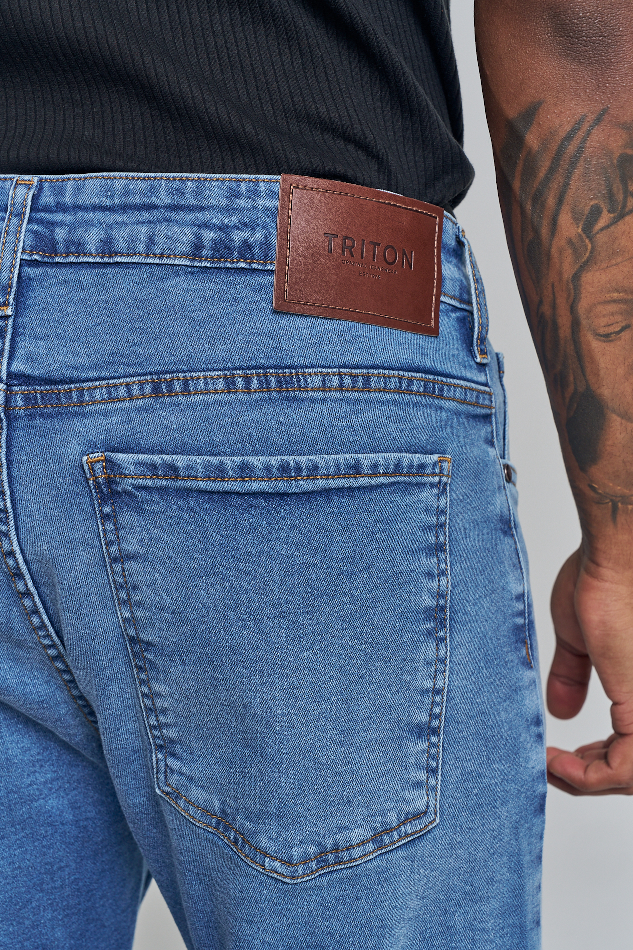 CALÇA JEANS LEO 42 INDIGO
