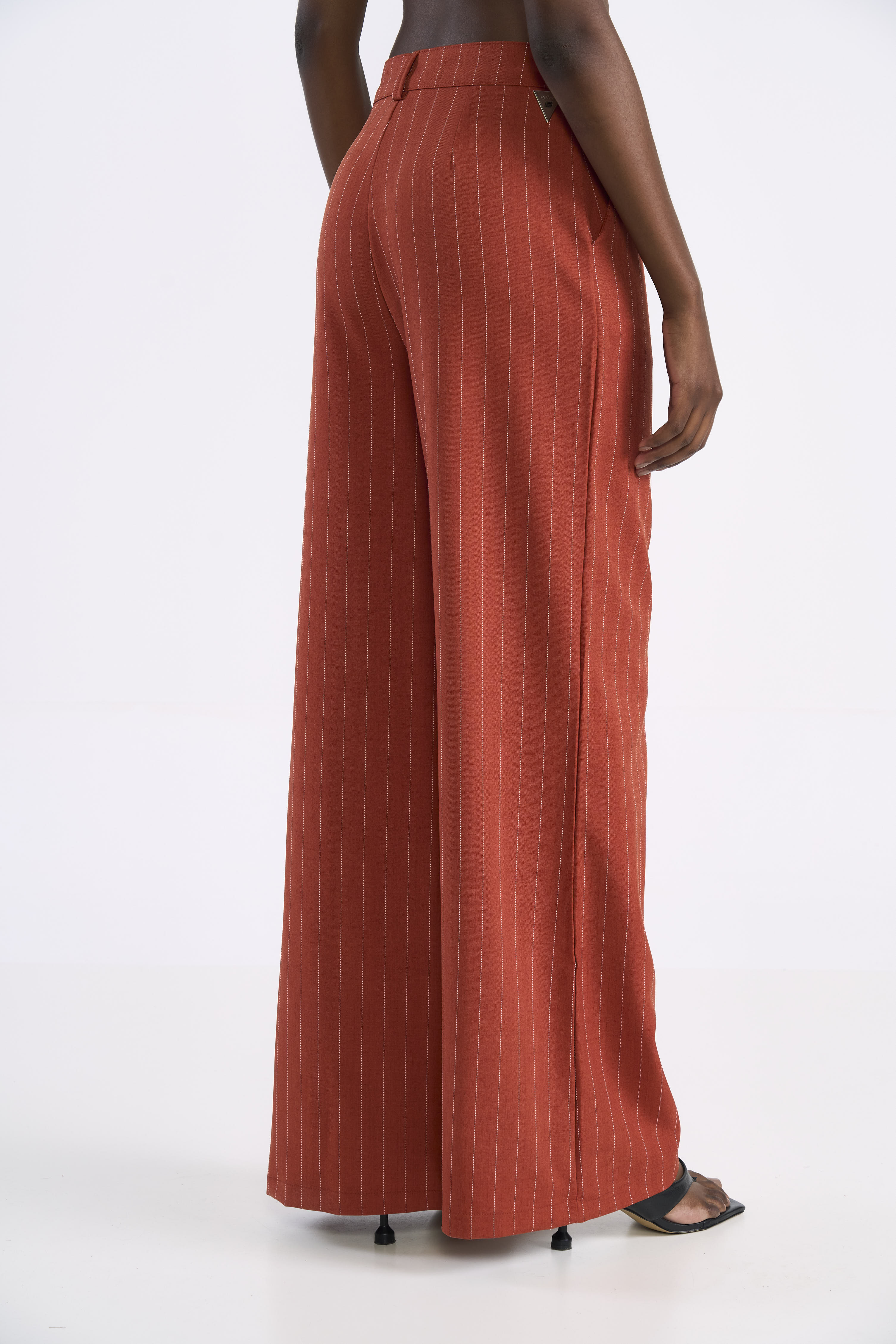 CALÇA COLCCI M MARROM/BEGE