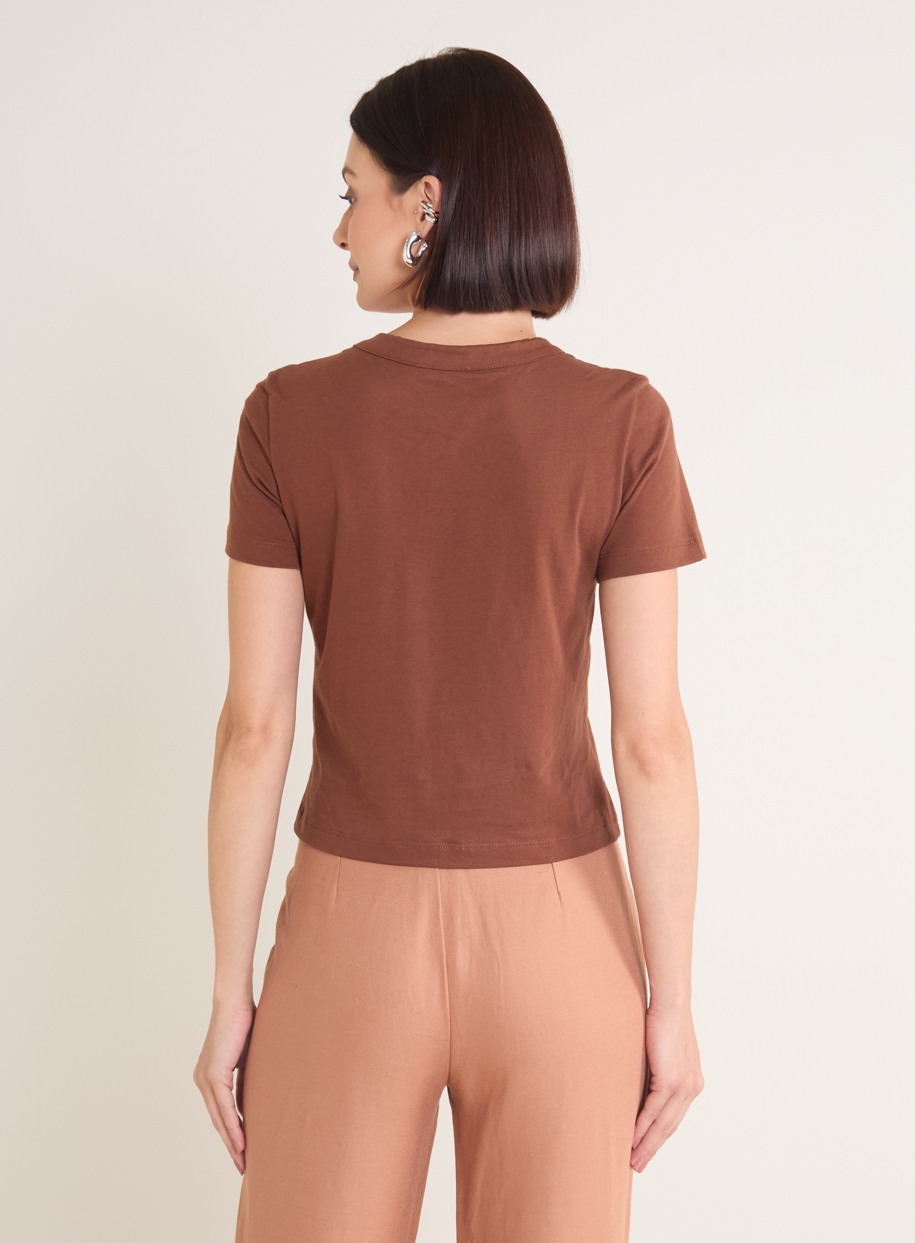 CAMISETA FORUM G MARROM IMBUIA
