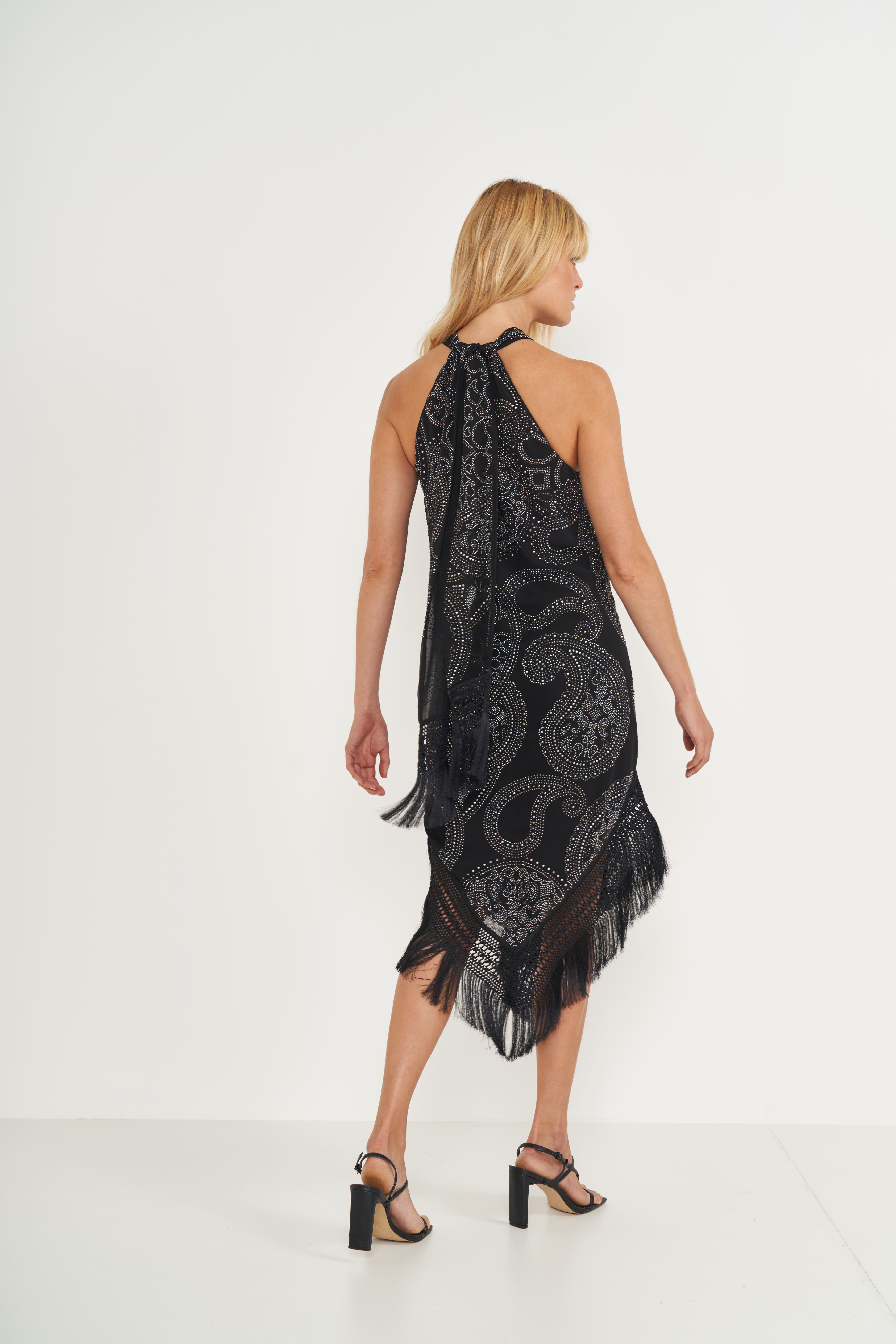 VESTIDO COM APLICAÇÃO G PRETO