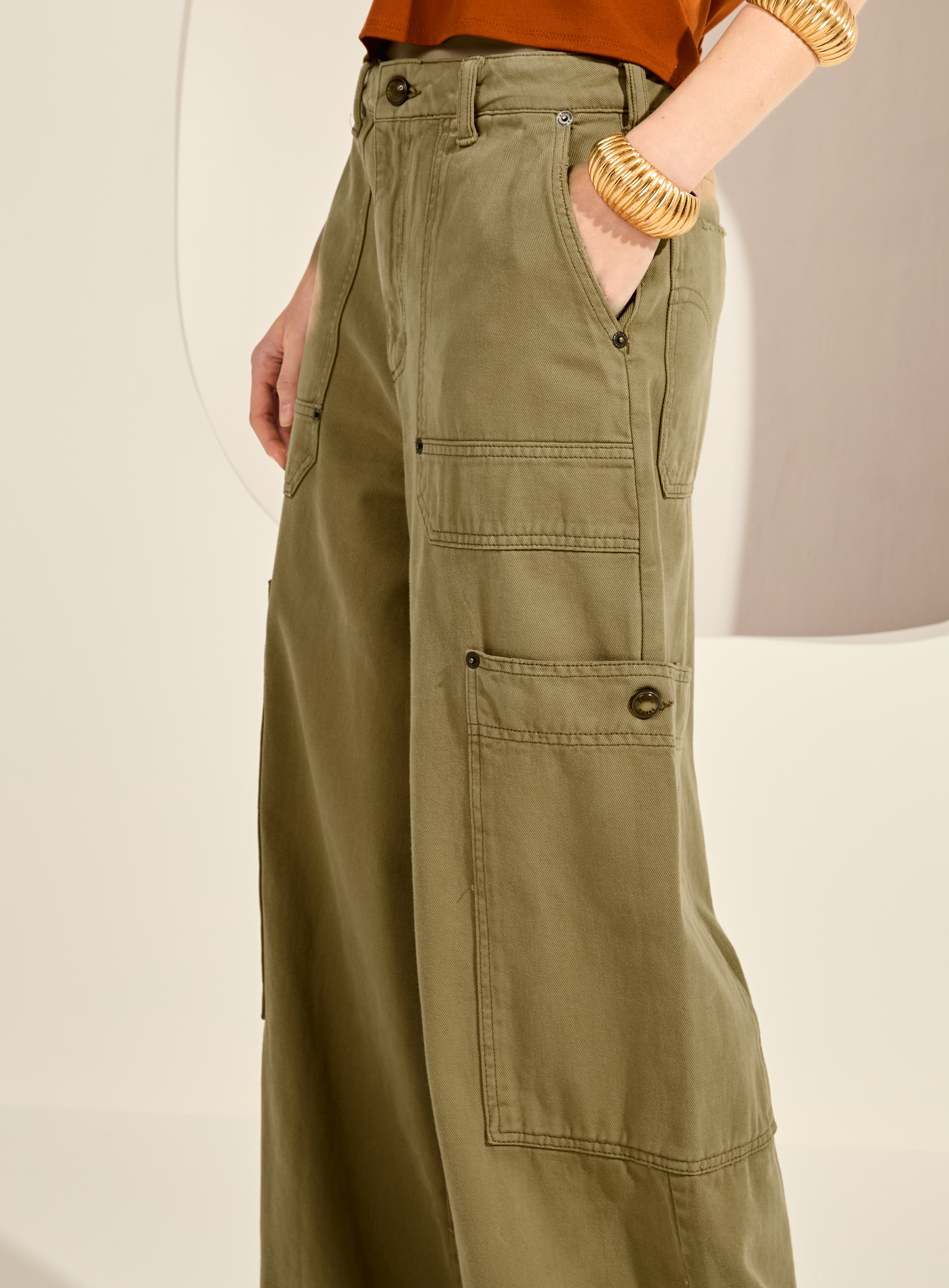 CALÇA SARJA BAGGY 36 MARROM TIMUR