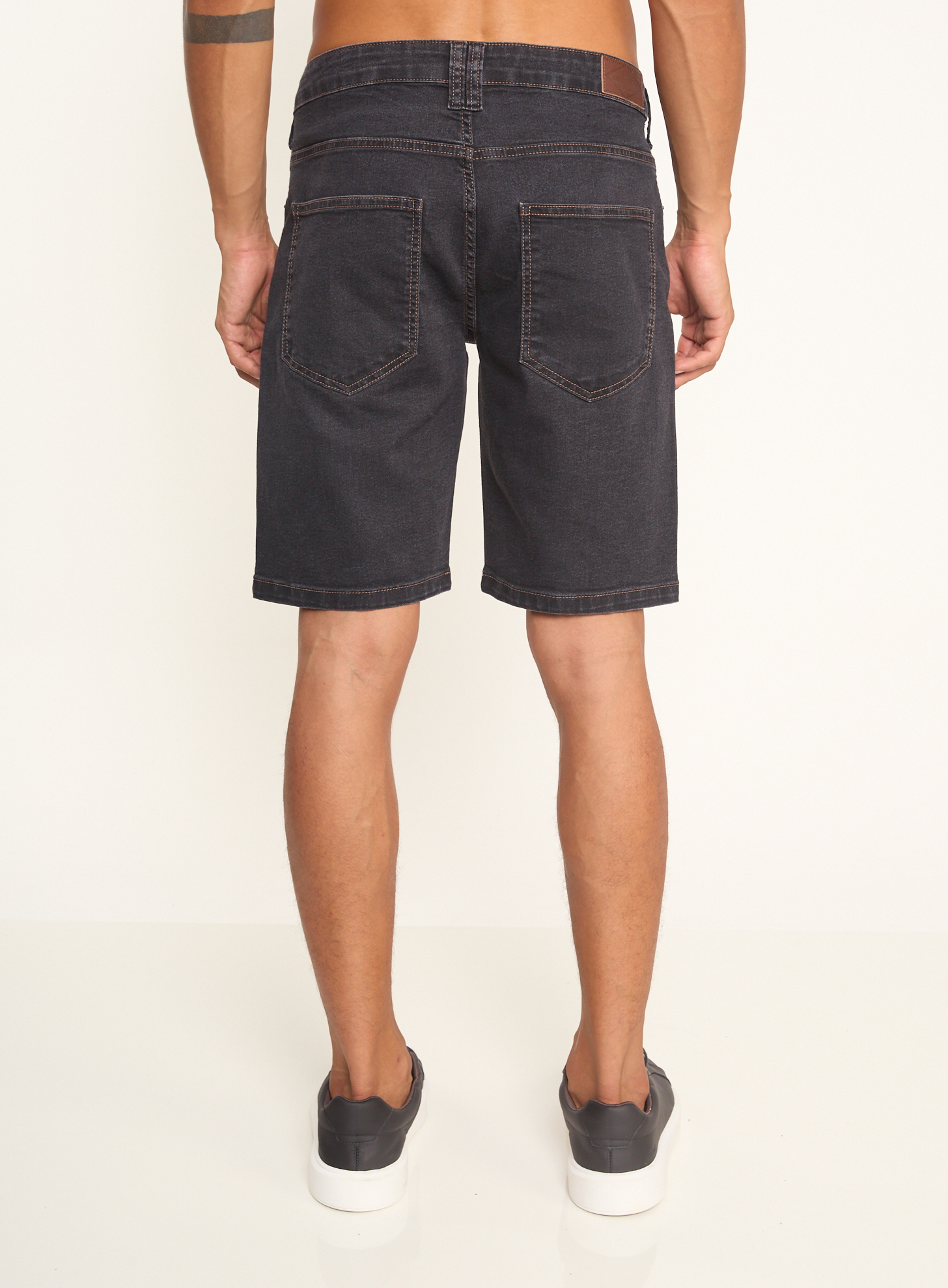 BERMUDA JEANS DAVI 38 IND.PRETO