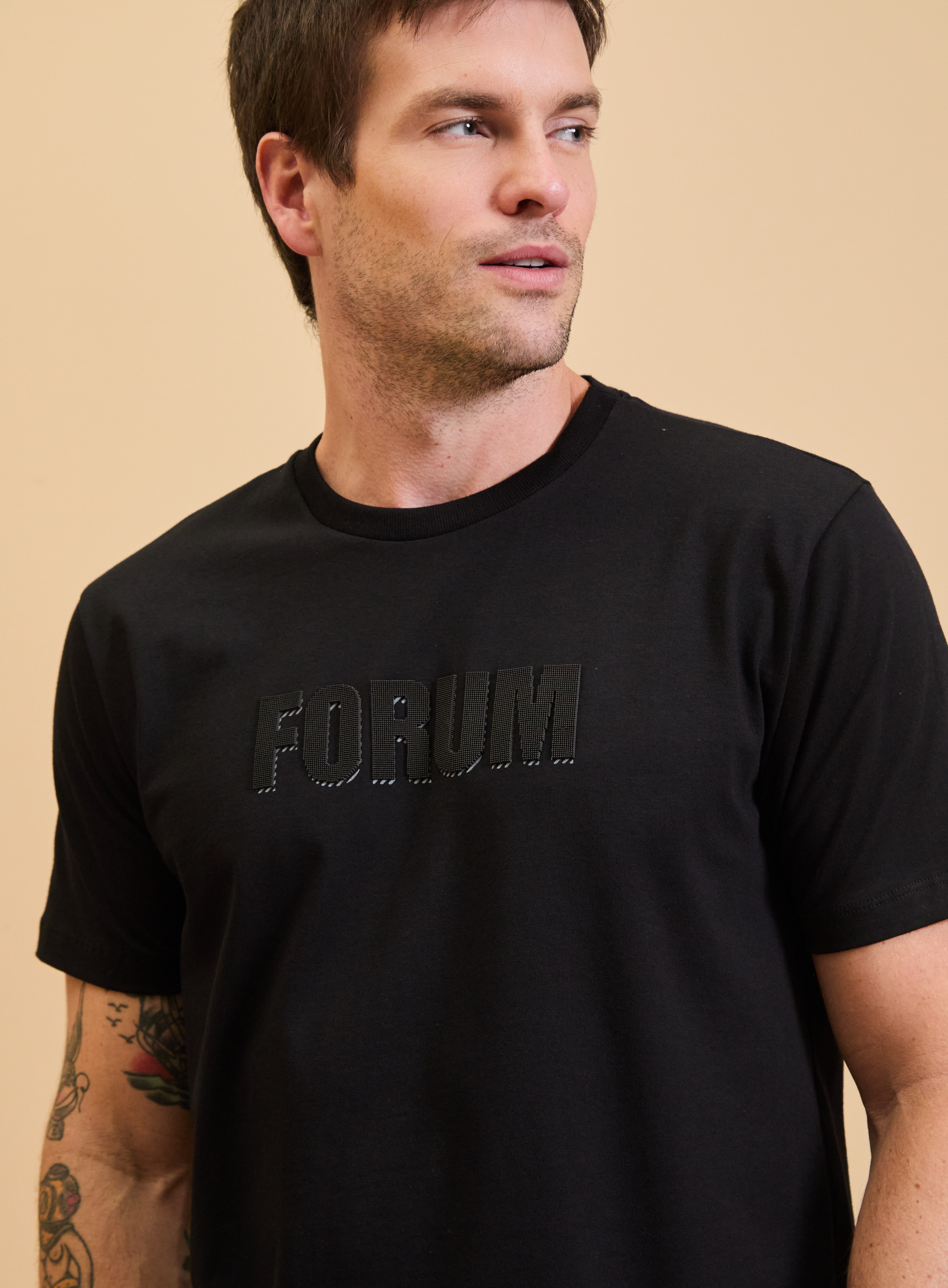 CAMISETA FORUM M PRETO