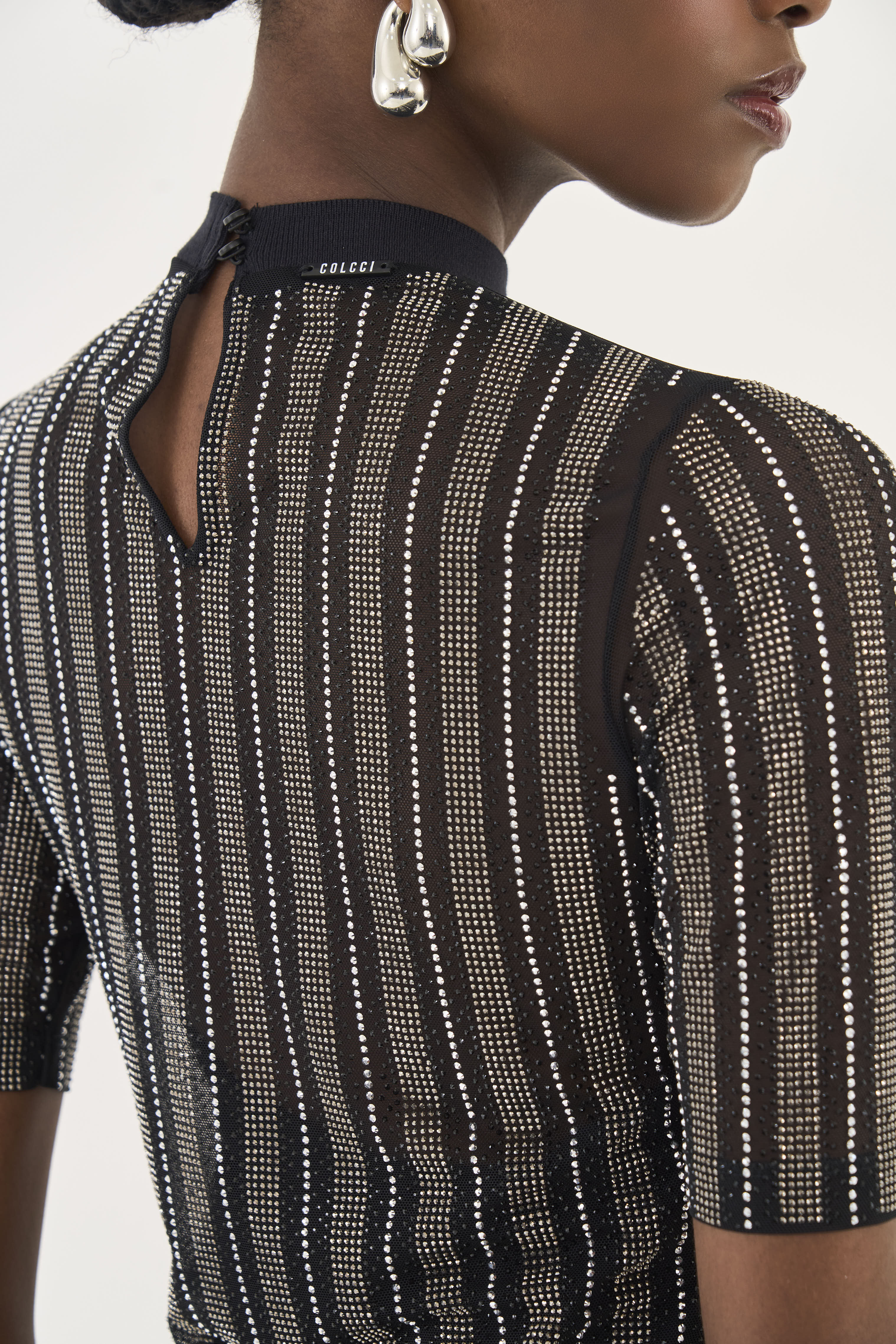 VESTIDO TULE COM APLICAÇÃO M PRETO