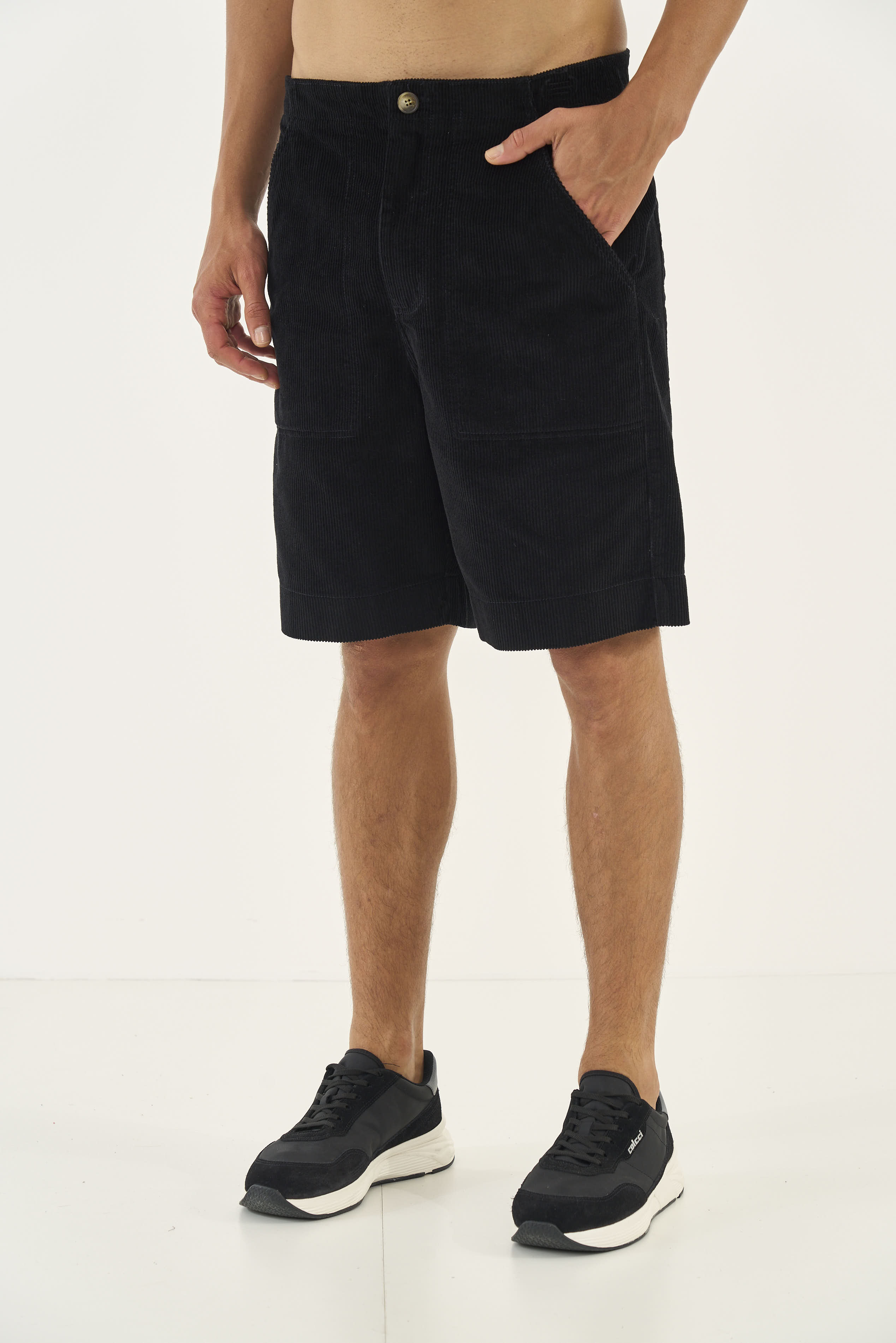 BERMUDA VELUDO 42 PRETO