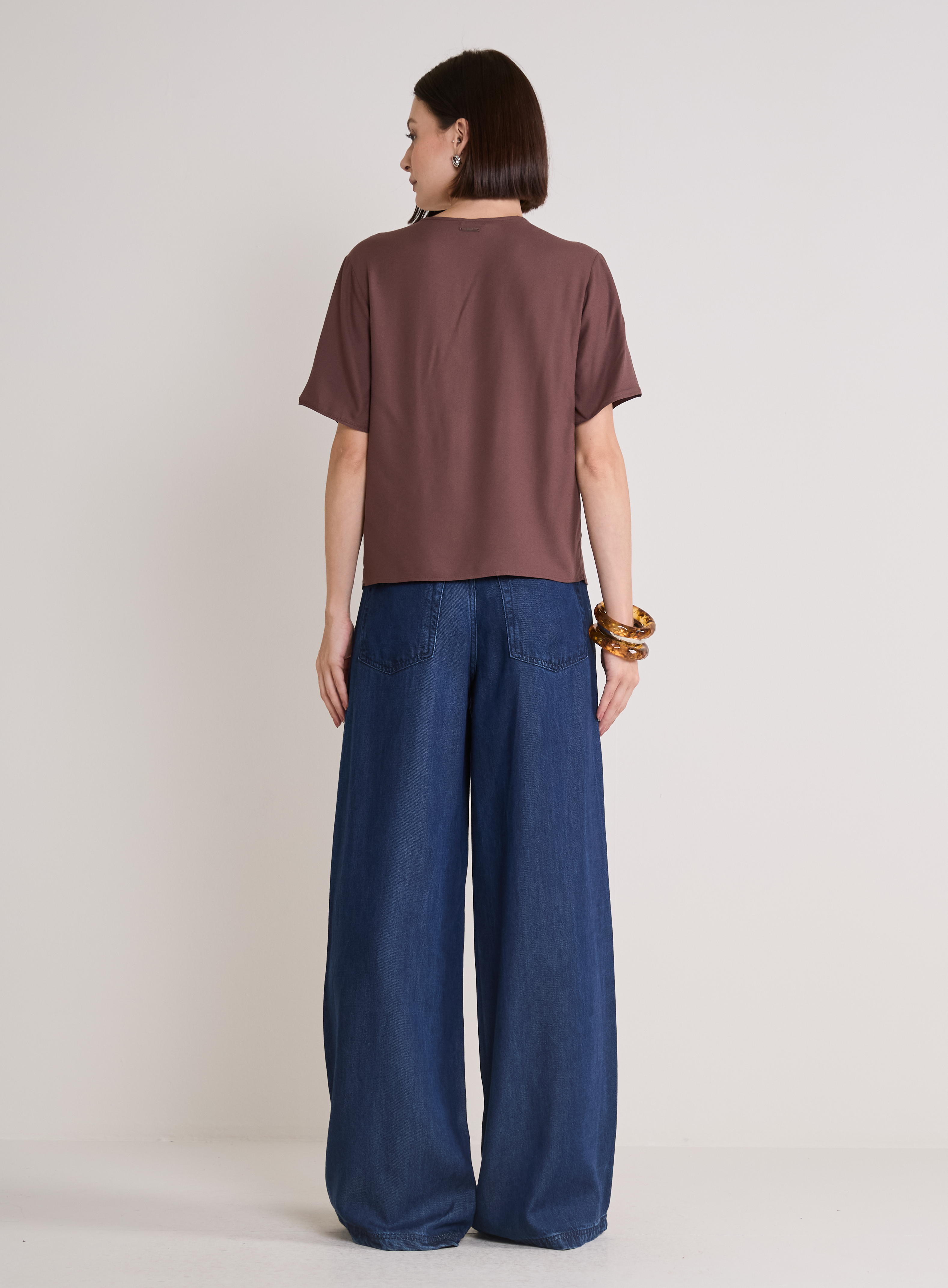 CAMISETA FORUM G MARROM BROWN SONG