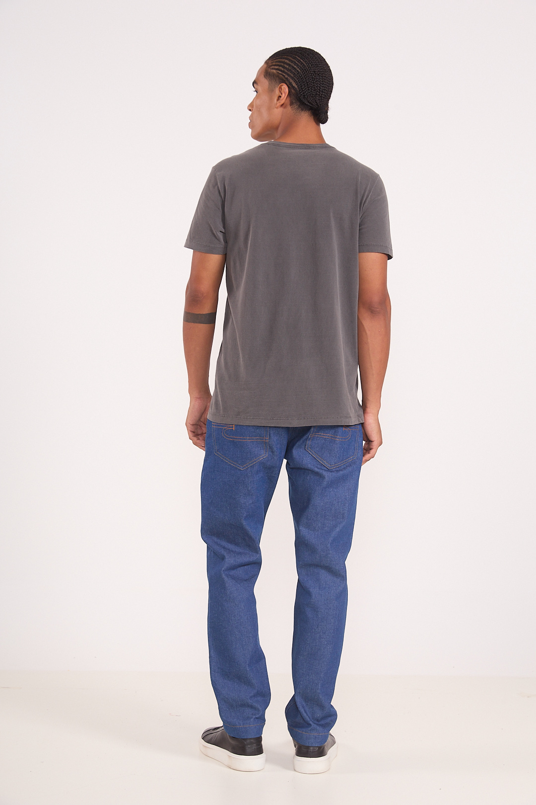 CAMISETA COLCCI G PRETO
