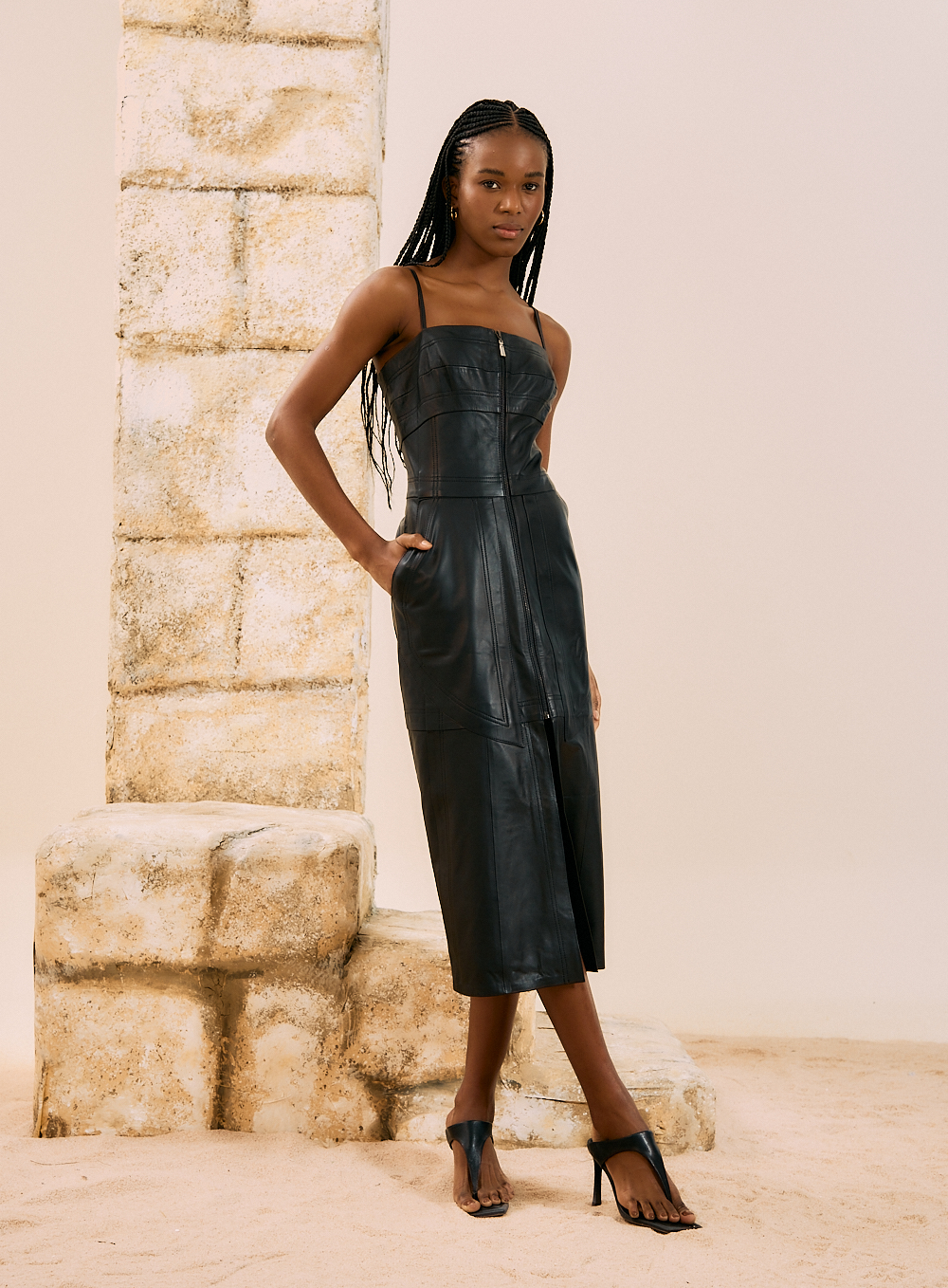 VESTIDO DE COURO GG PRETO