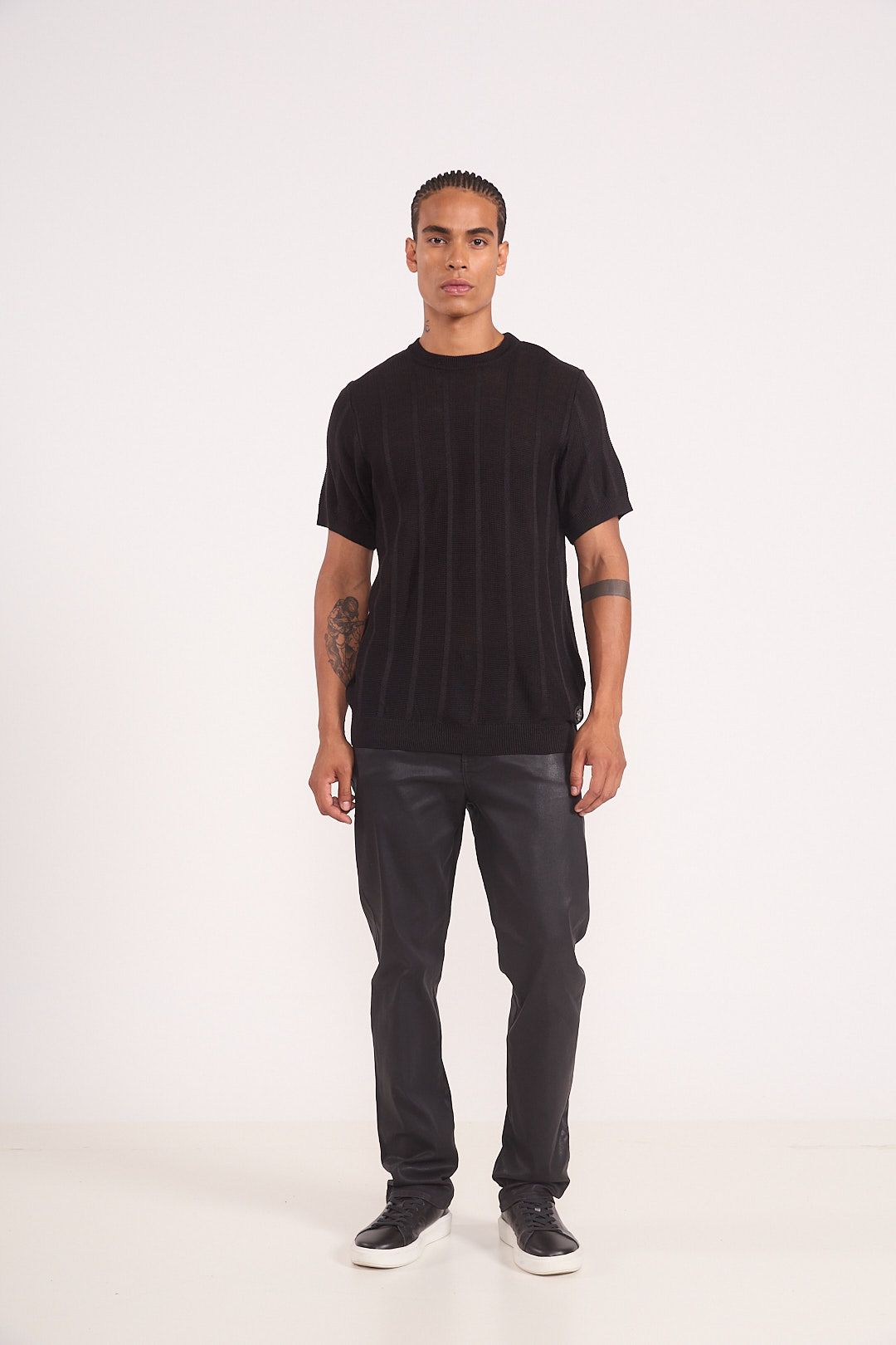 CAMISETA TRICÔ M PRETO
